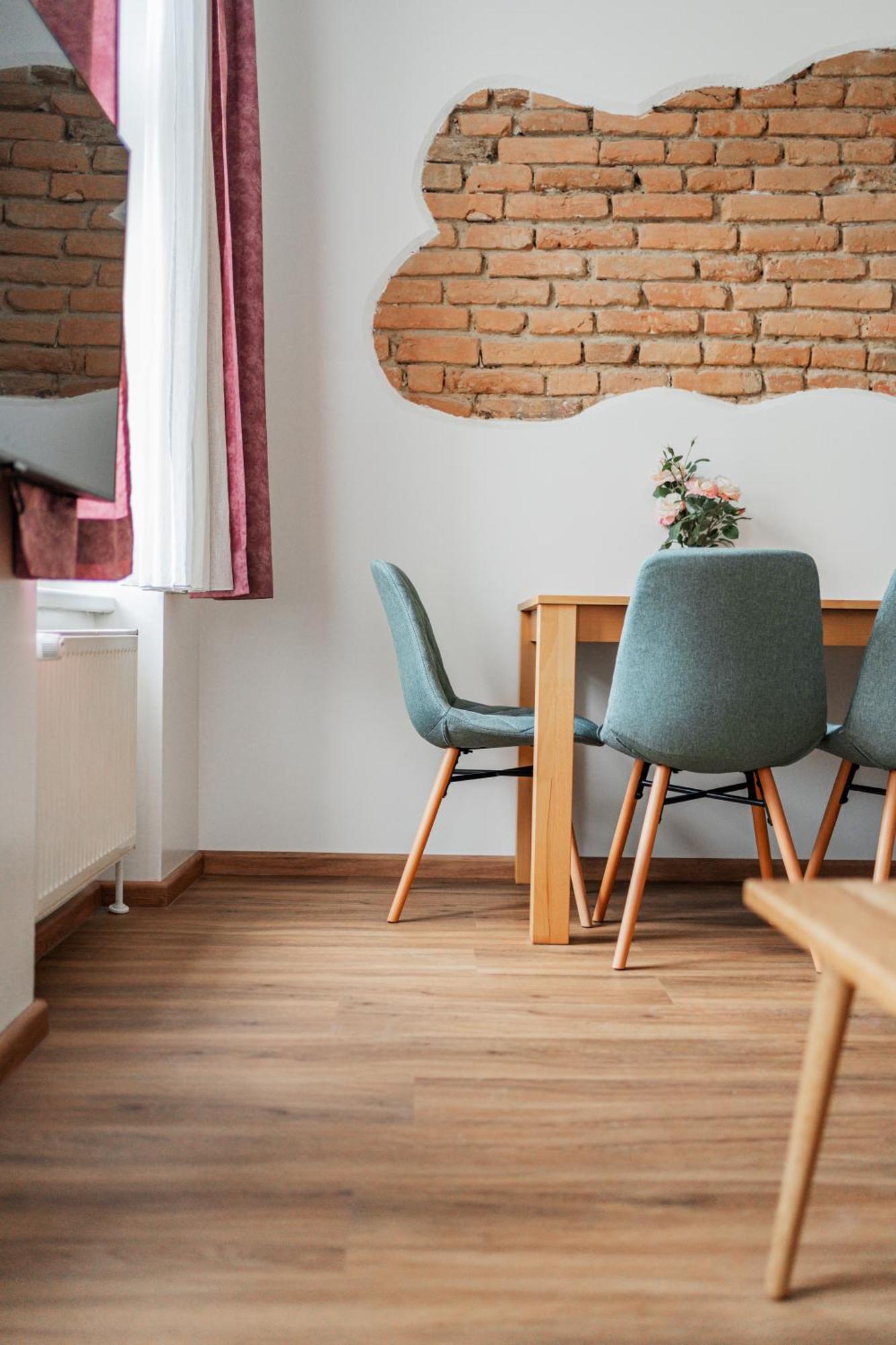 74 Living Apartment *