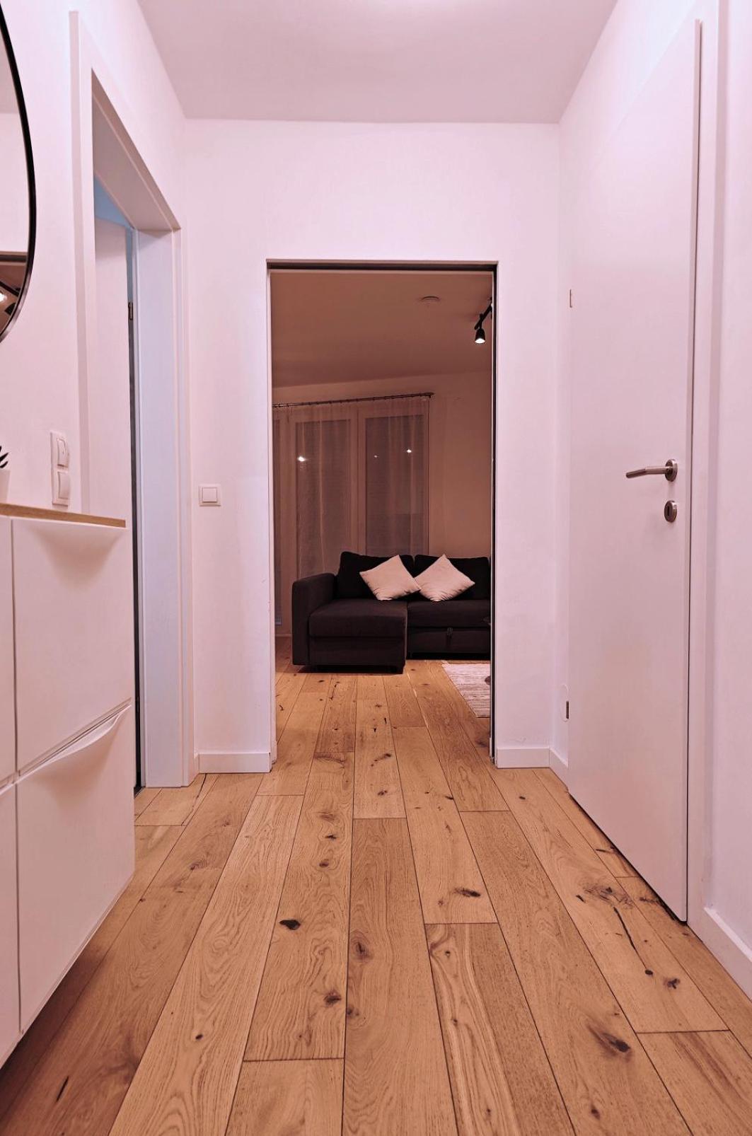 Apartment Bella's - Beautiful, Modern And Next To Metro Vienna