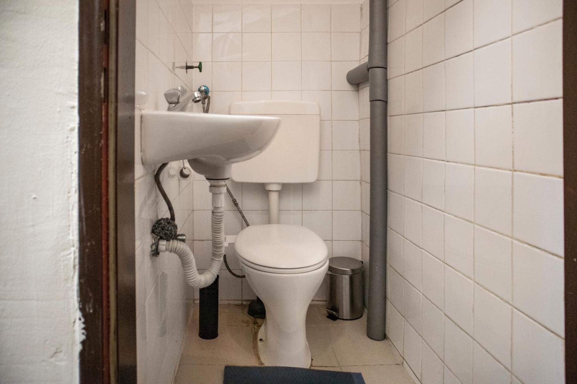 Apartment Homelike 2br Apt. @millenium Tower/danube River *