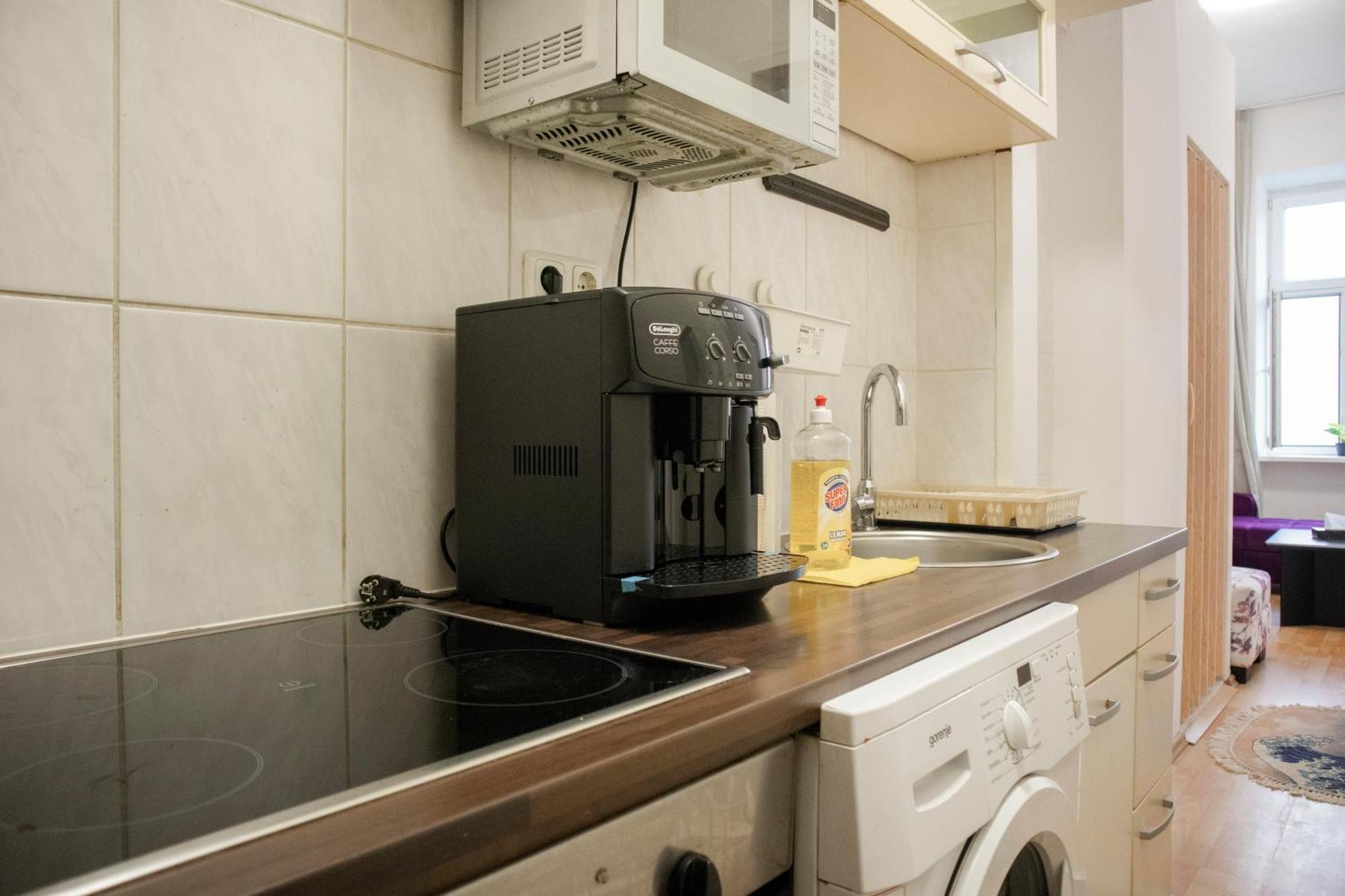 Apartment Homelike 2br Apt. @millenium Tower/danube River Vienna