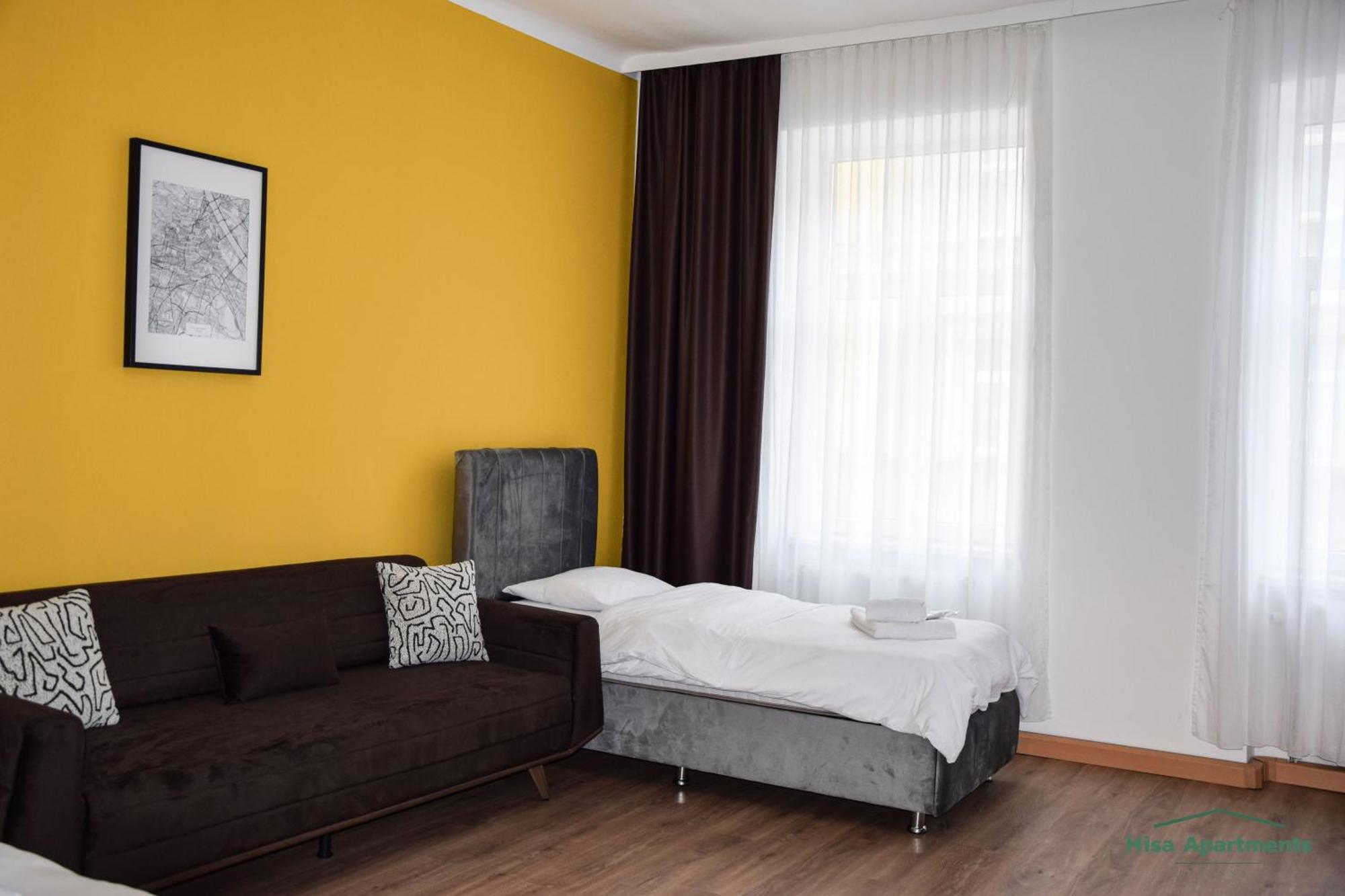 Hisa Apartment *
