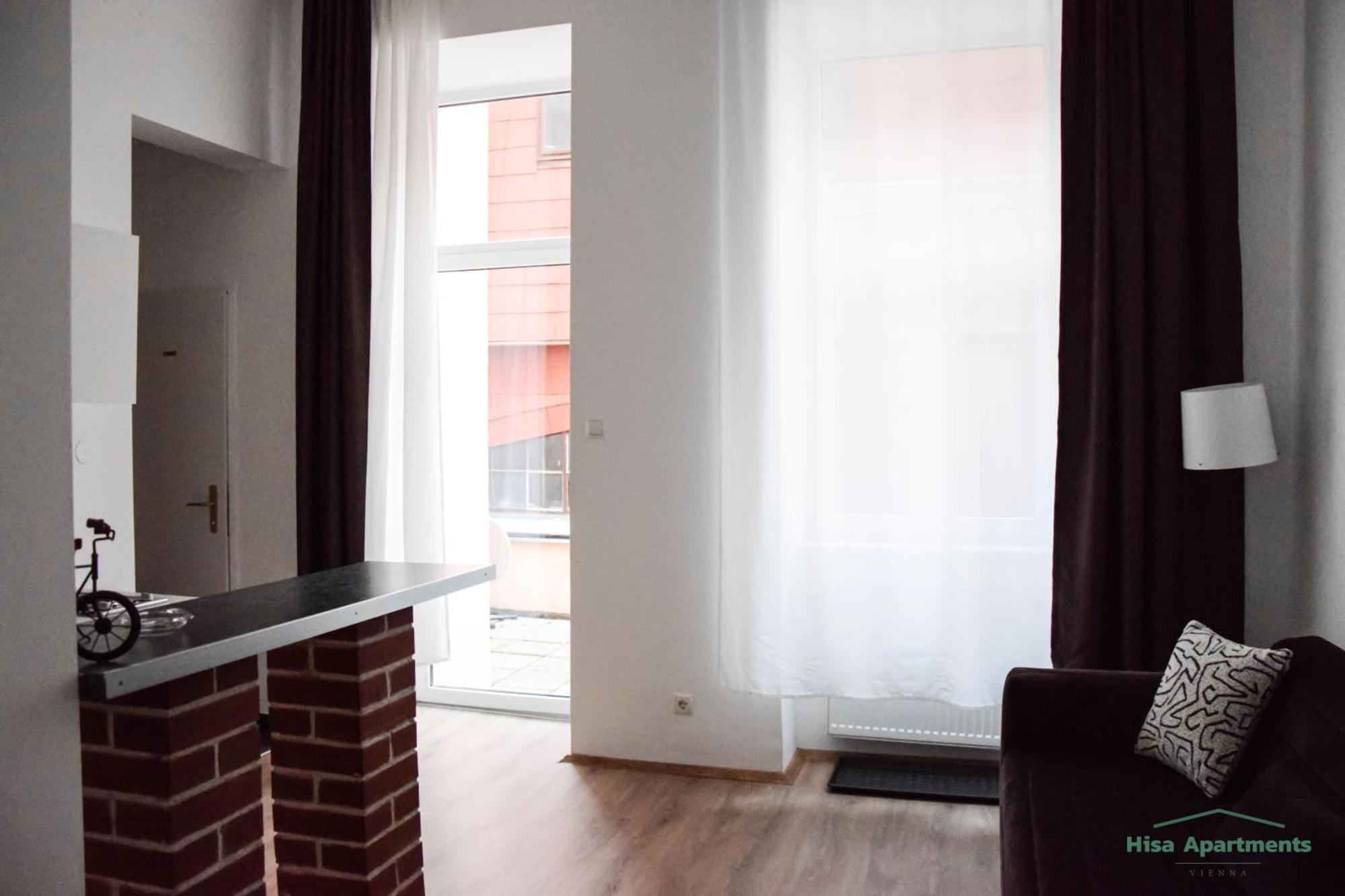 Hisa Apartment *