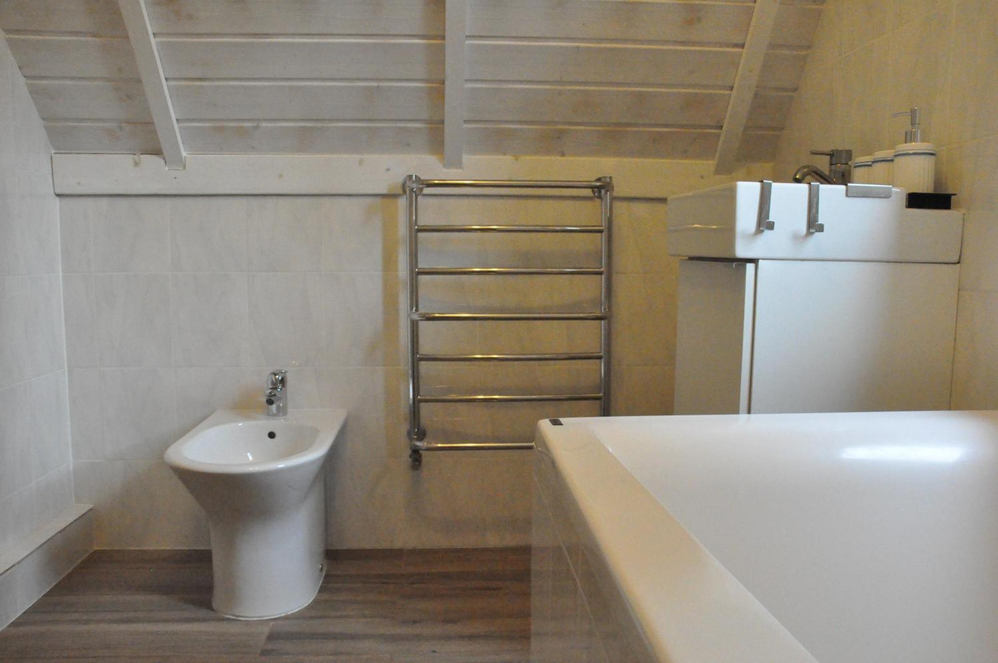 House Near To Schoenbrunn - Free Parking - 24-7 Check In - 8 Person Wien