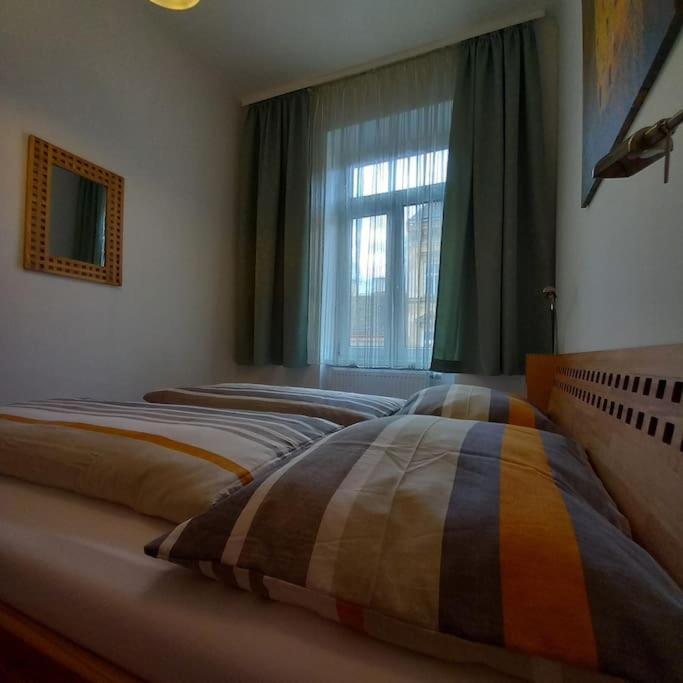Altbauwohnung Neu Saniert - Fuer Familien Geeignet Vienna