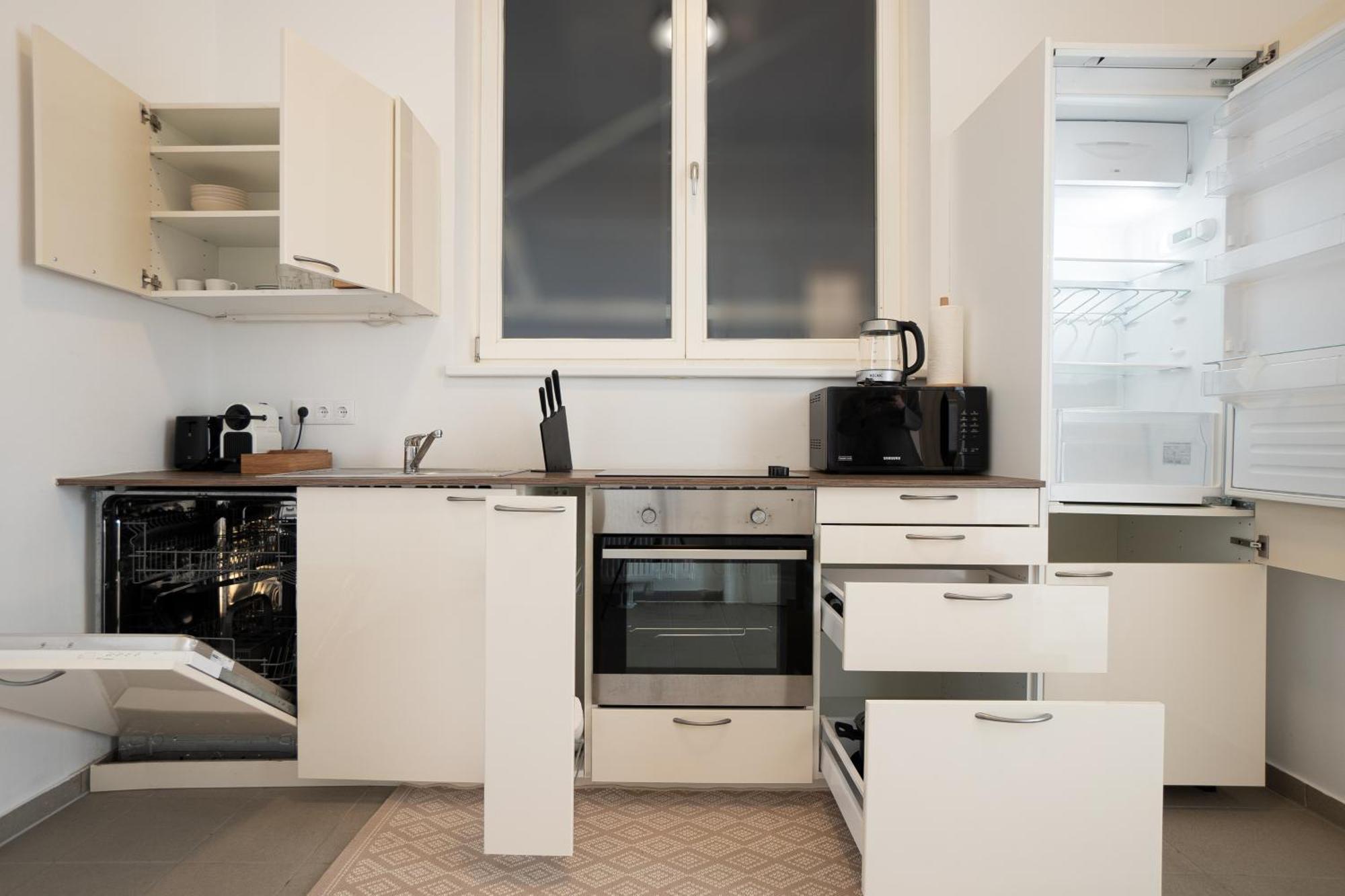 Vibrant 107 M2 Flat In The Center Viena