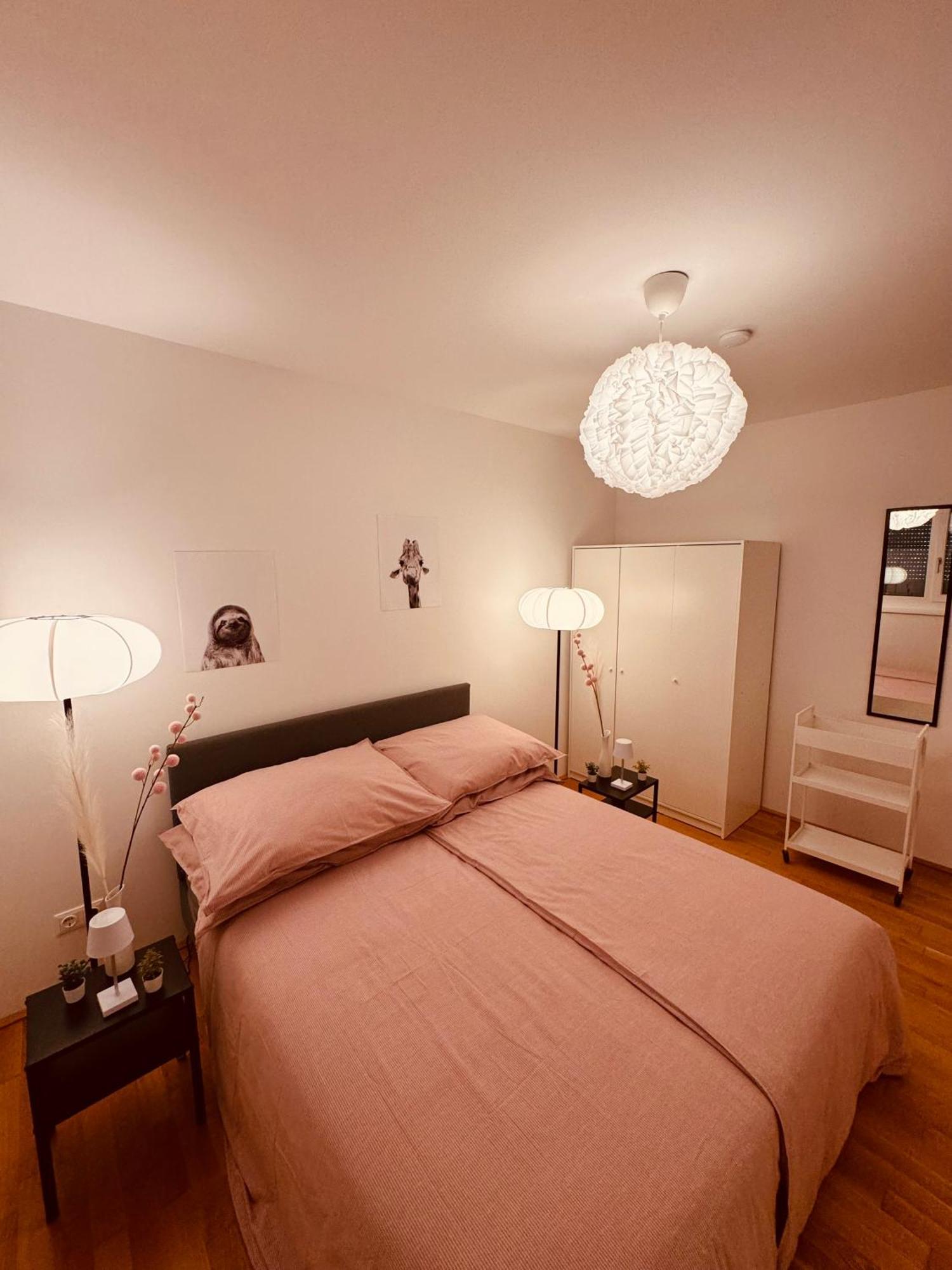 Apartment Ursula Rose Collection An Der Donau