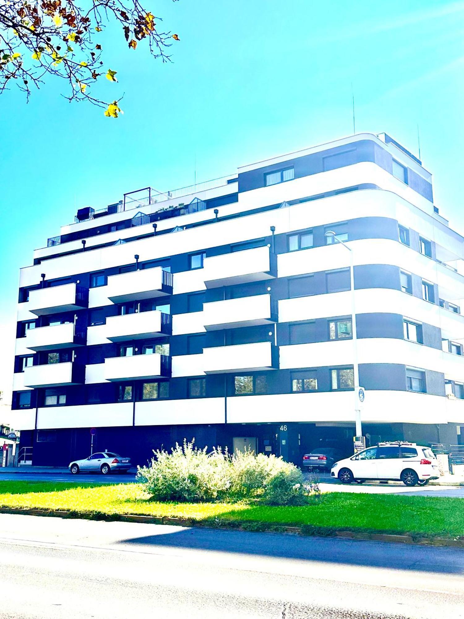 Apartment Ursula Rose Collection An Der Donau Vienna