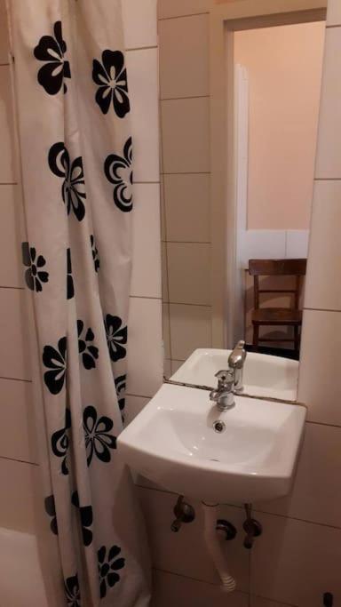 Simple 10 Minutes To Downtown Apartamento *