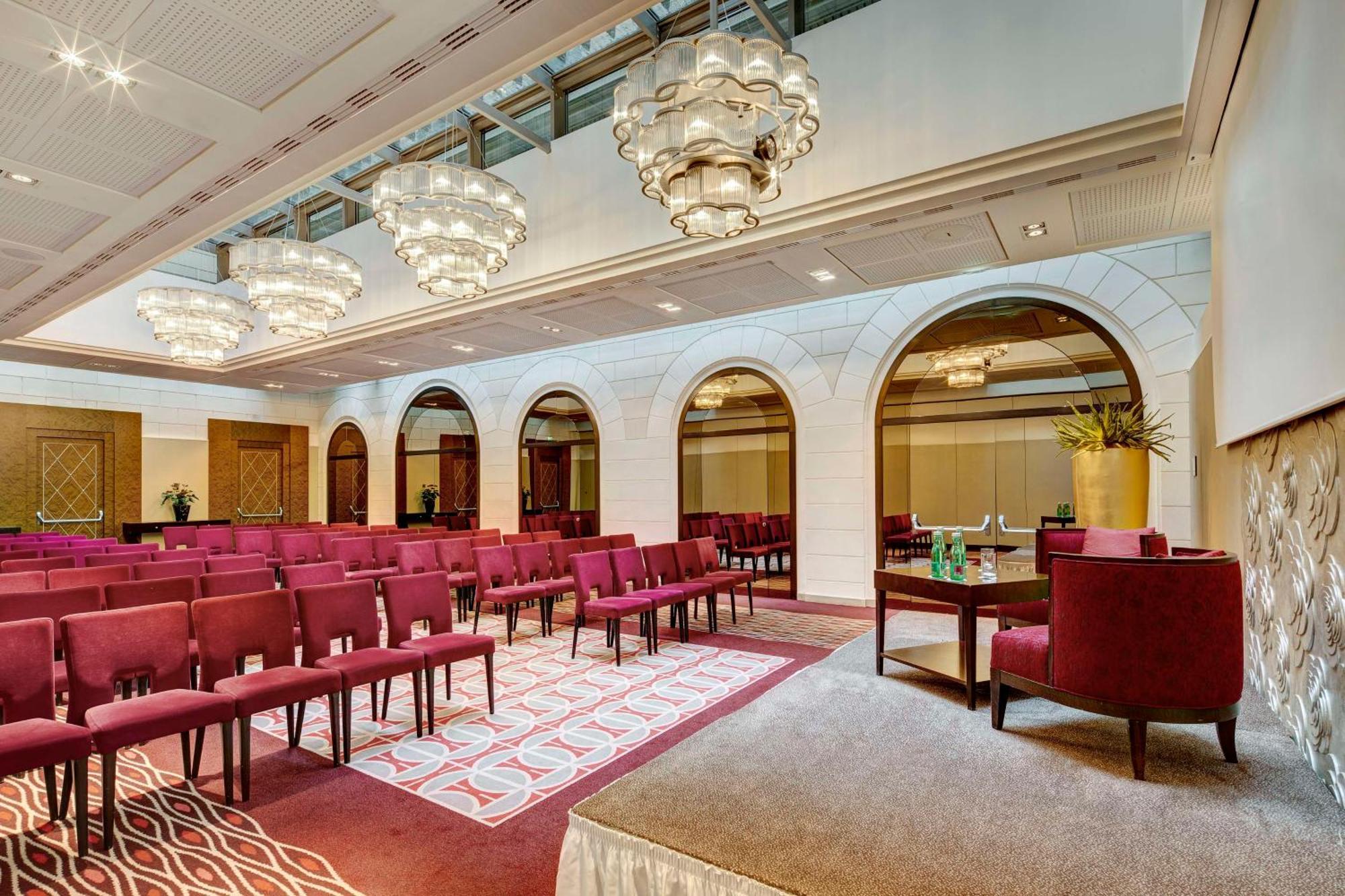 Hotel Anantara Palais Hansen - Newly Renovated Vienna