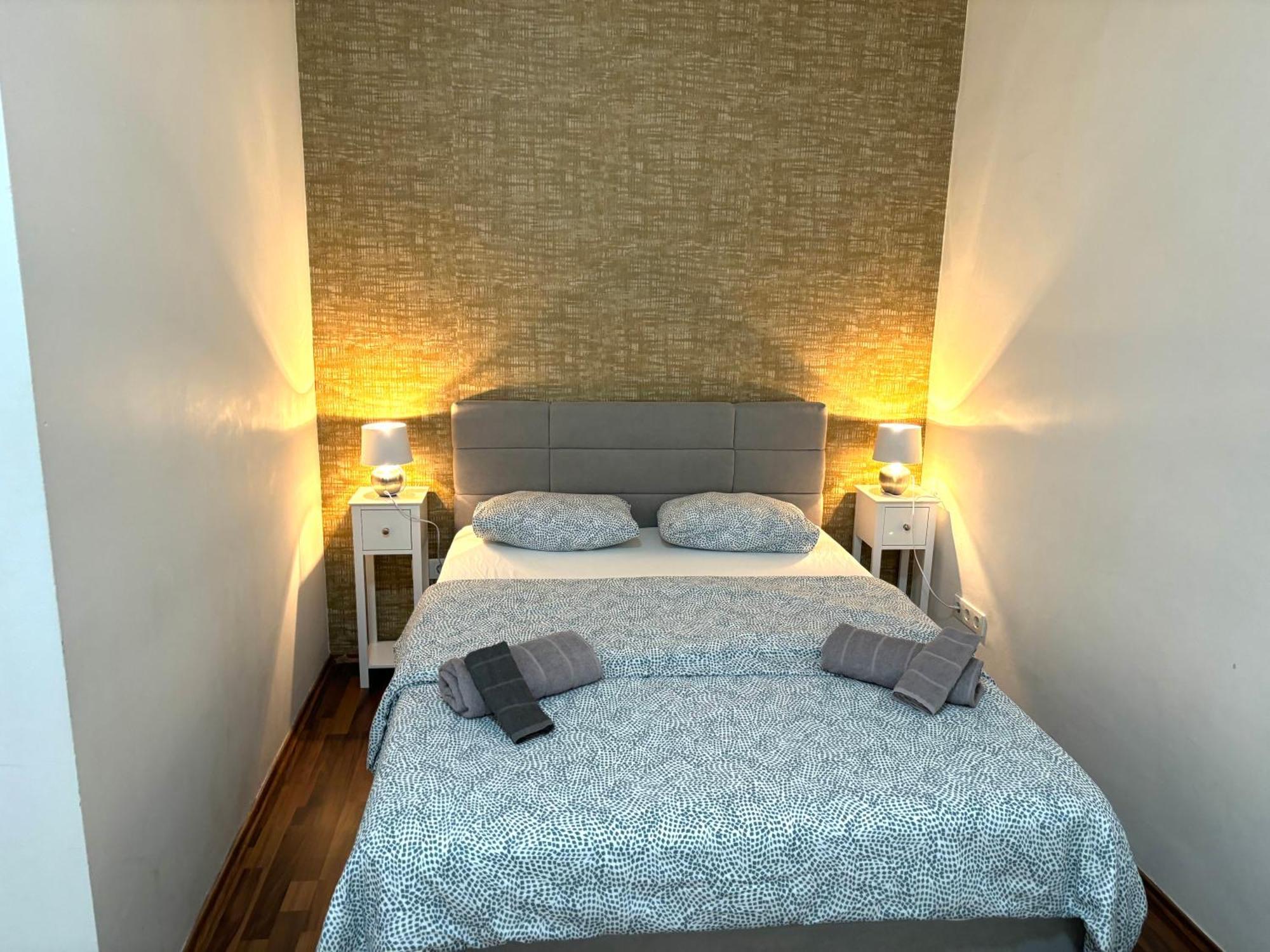 Cityplaza - 1020 Apartment