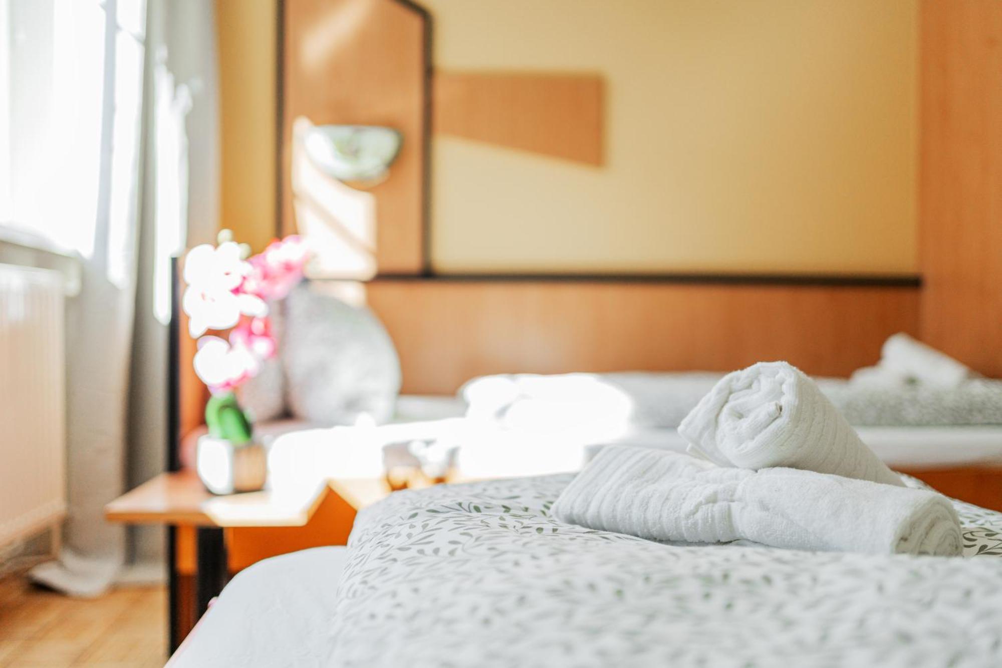 Hotel West Business 2*