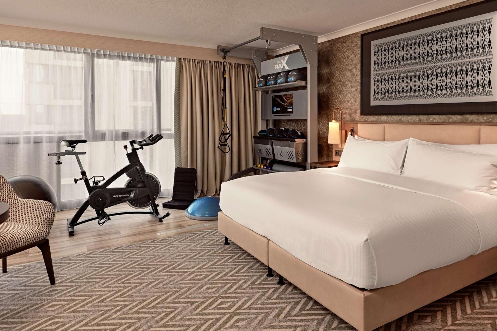 Hilton Park 5*