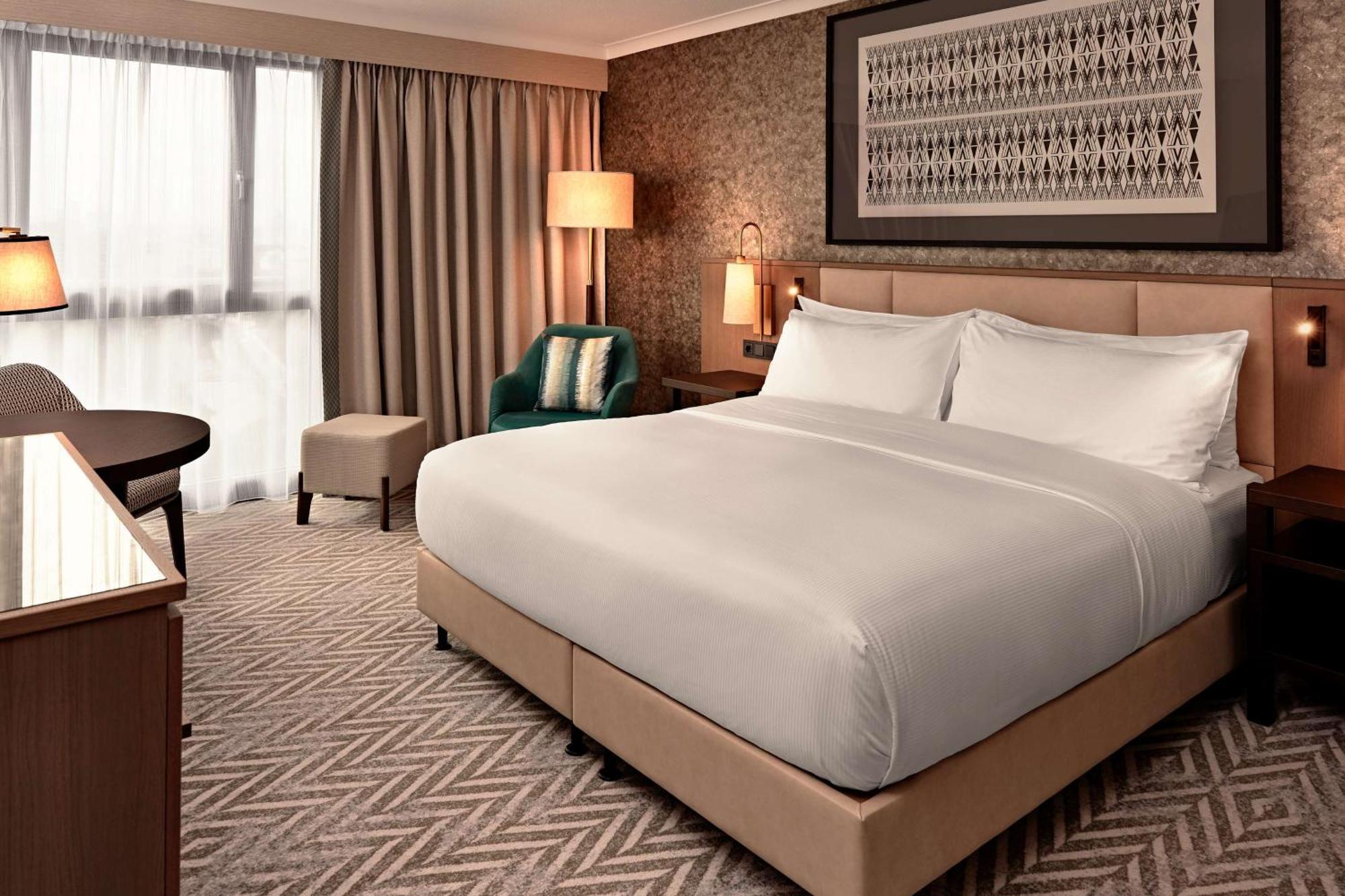 Hilton Park Hotel 5*