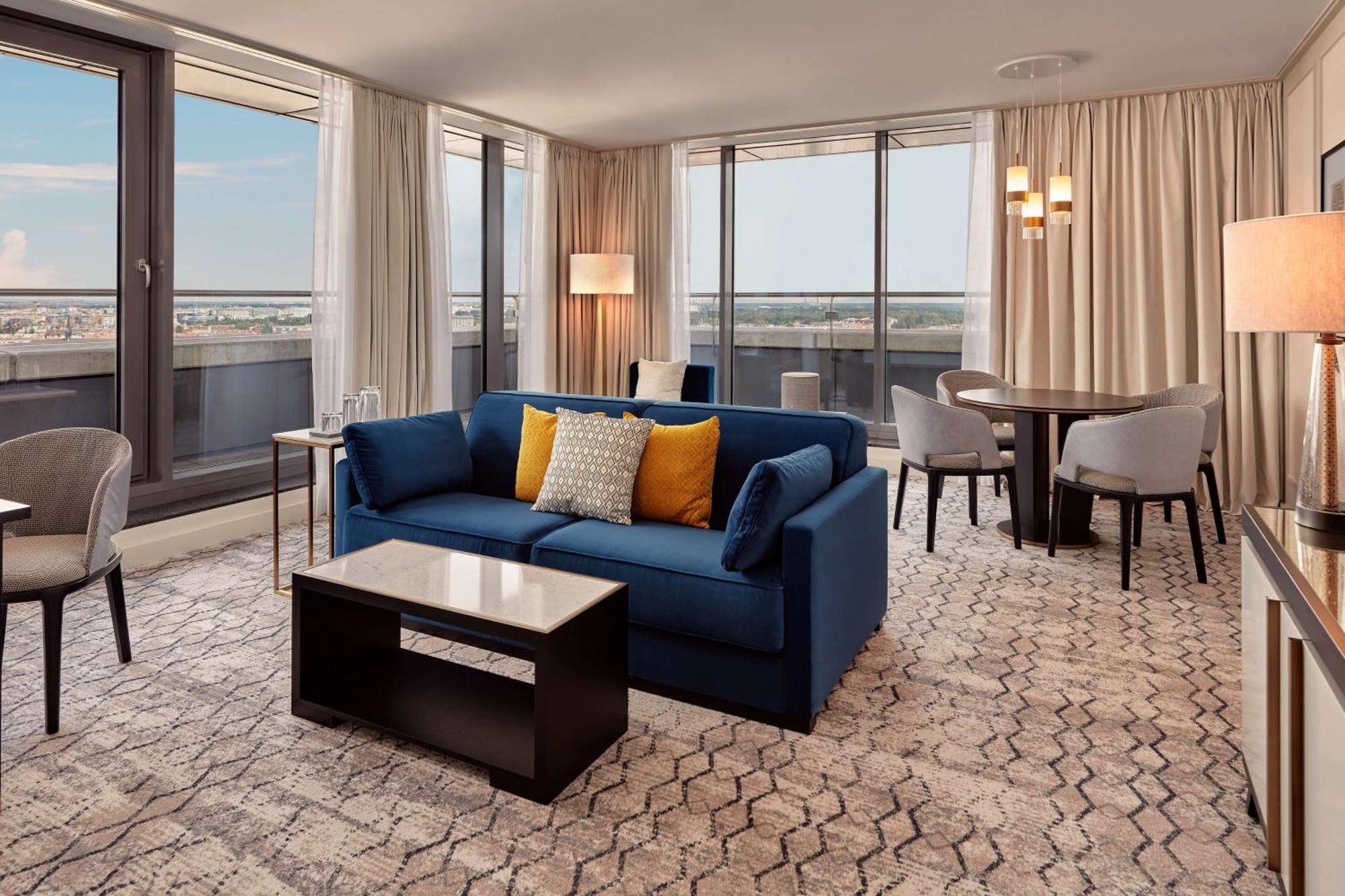 Hilton Park Hotel 5*