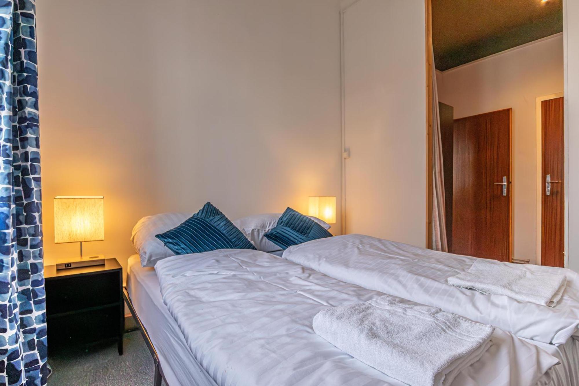 Apartment Vienna's Finest Spacious 2br & 1lr