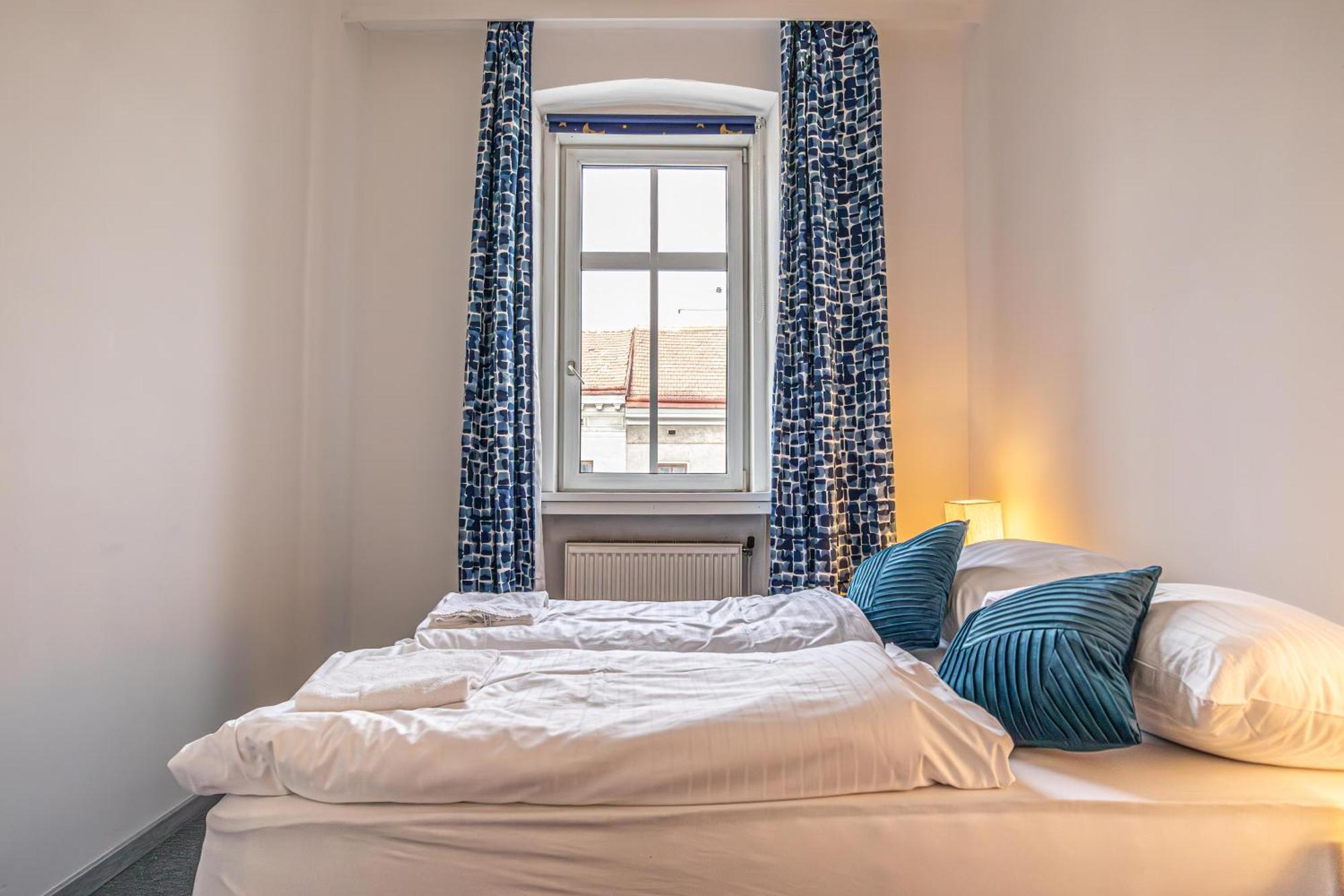 Apartment Vienna's Finest Spacious 2br & 1lr Vienna