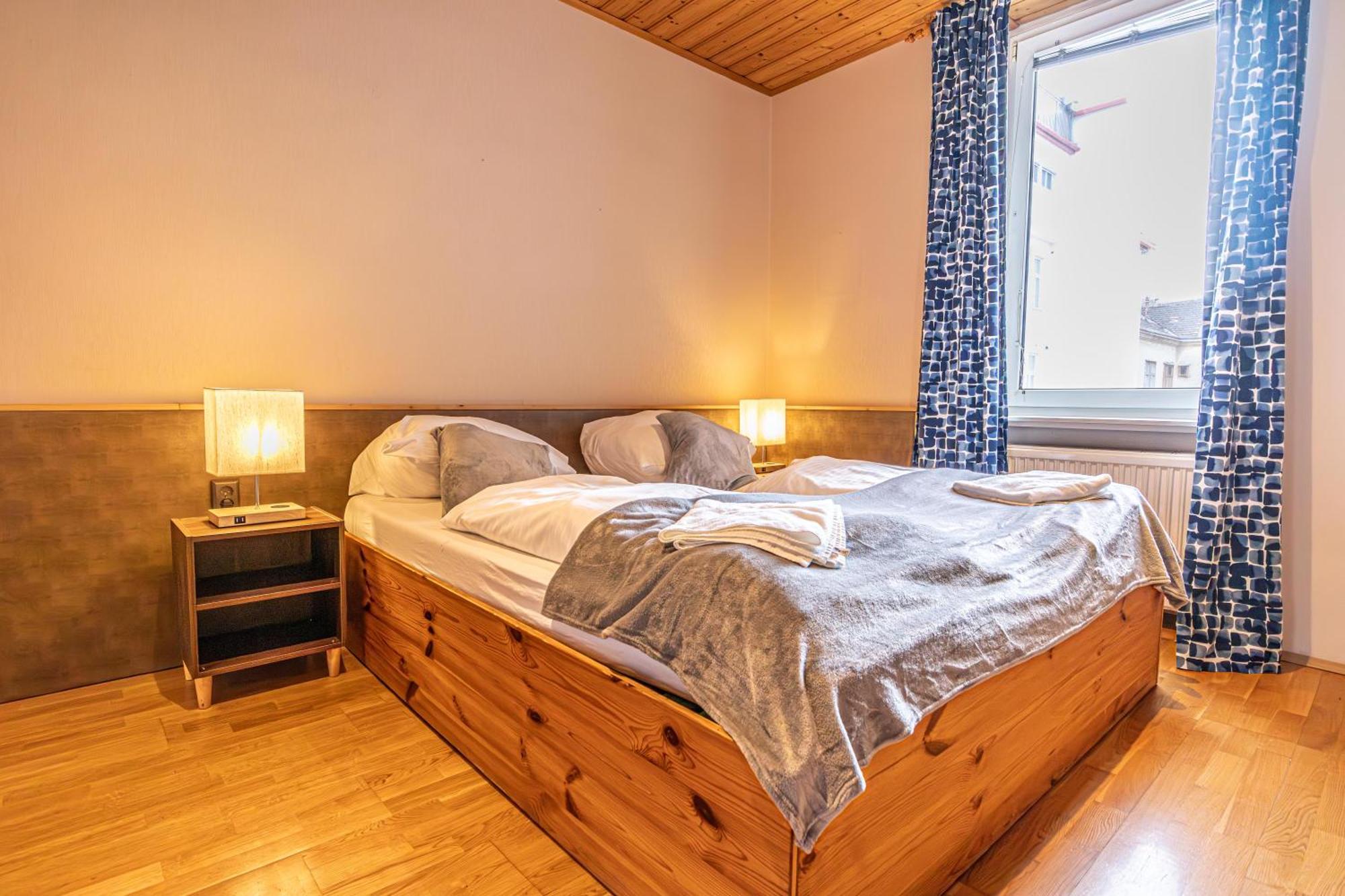 Vienna's Finest Spacious 2br & 1lr