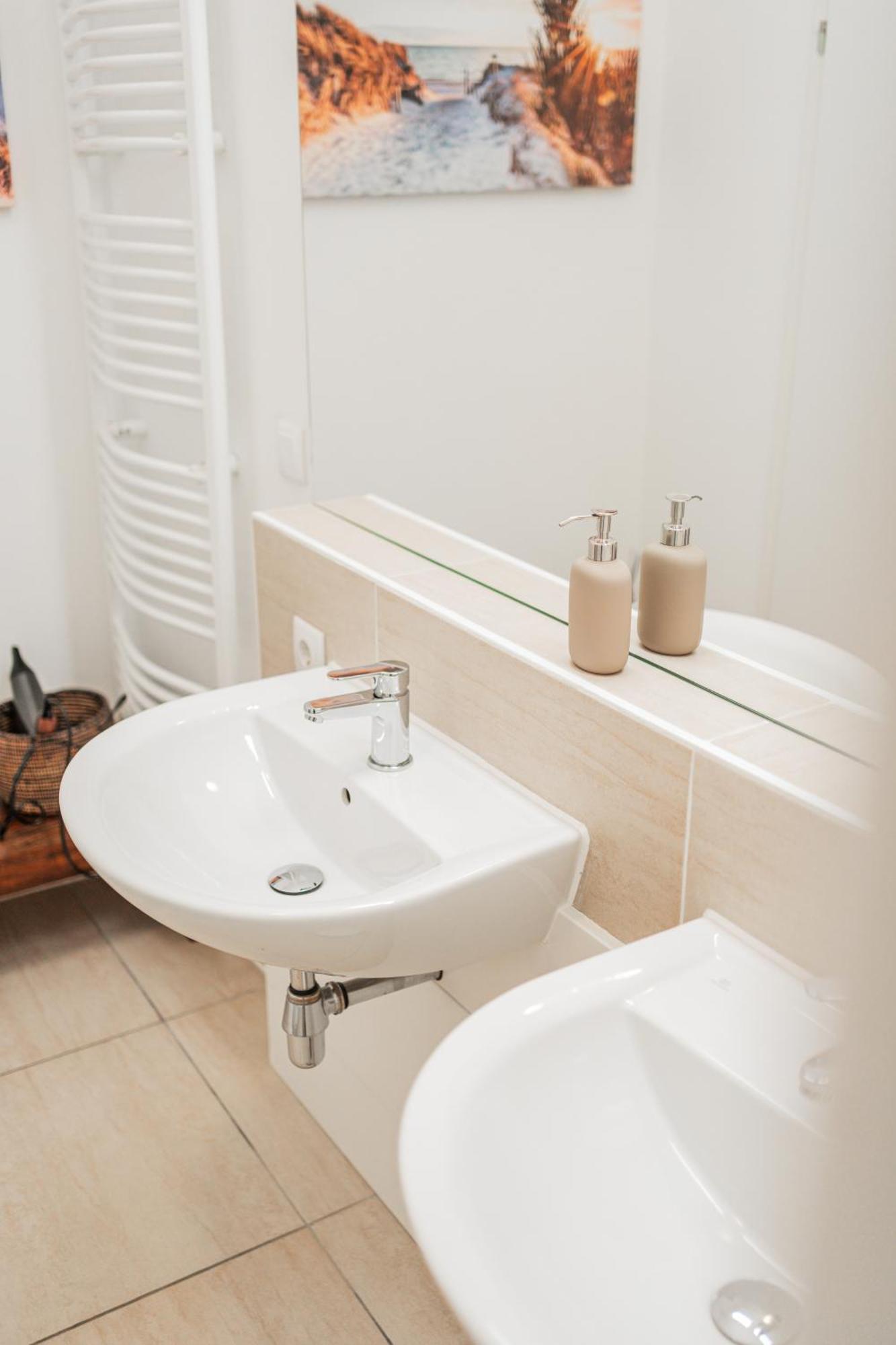 Apartment Sonnige Altbauwohnung Nahe Hauptbahnhof *