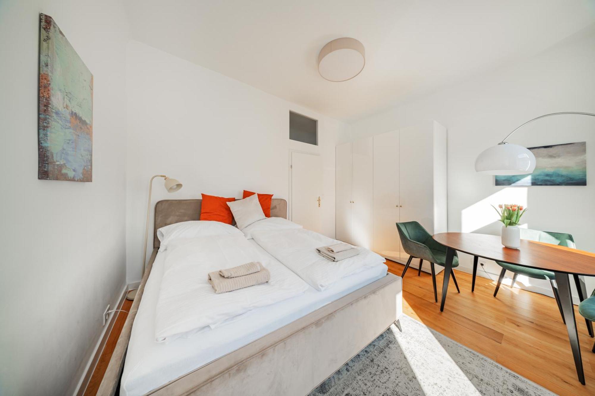 Sonnige Altbauwohnung Nahe Hauptbahnhof * Vienna
