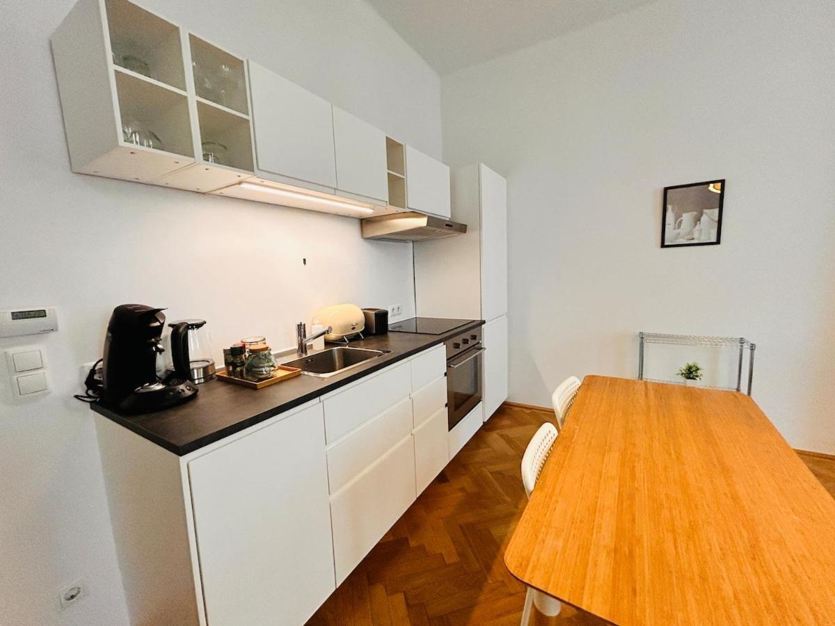 Apartment Small & Fine Near Akh *