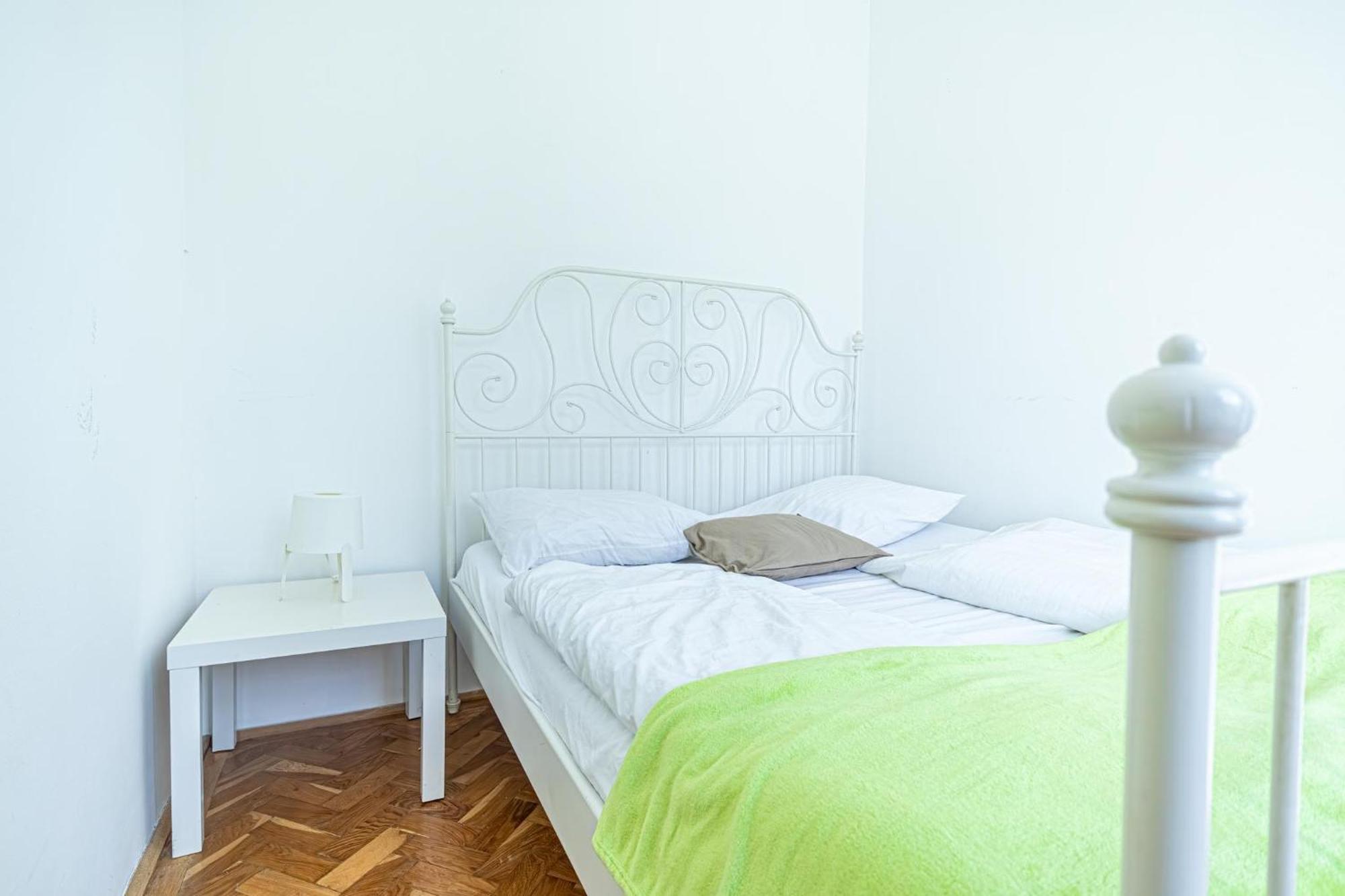 Stylish 2br For Groups, Up To 5p At Margareten *