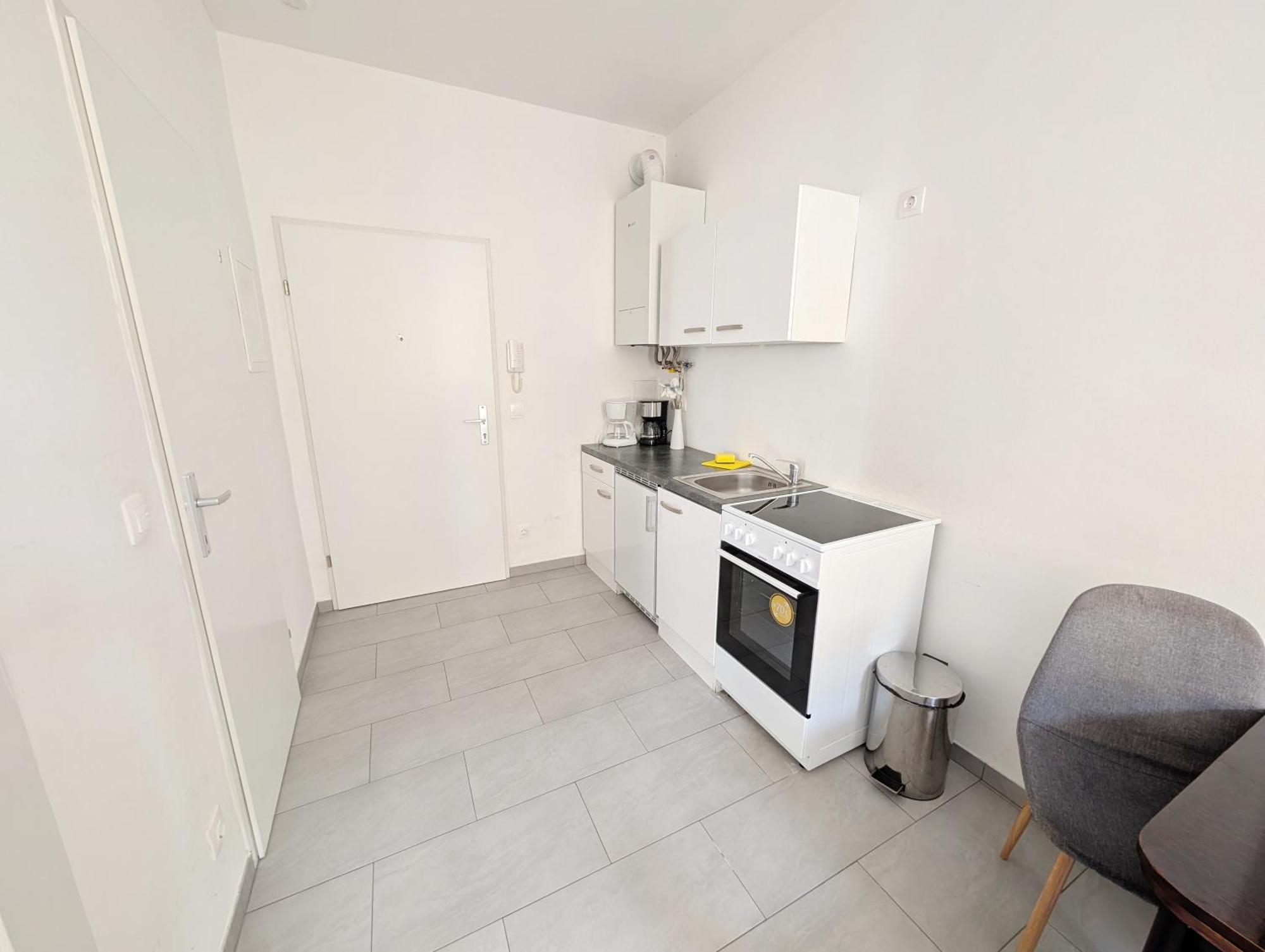 Charming At Maerzstrasse Close To Attractions Mz *
