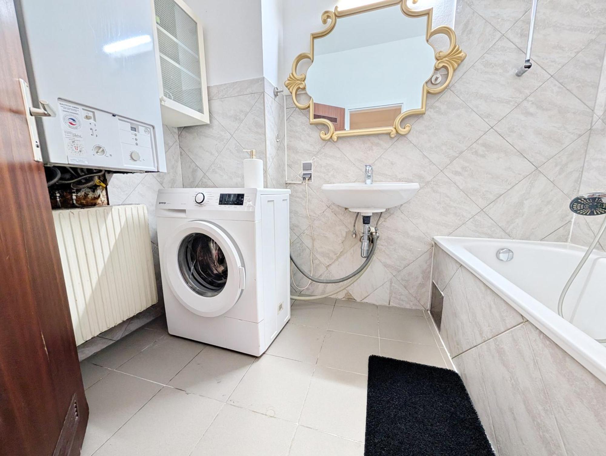Homestay Charming At Maerzstrasse Close To Attractions Mz49 *