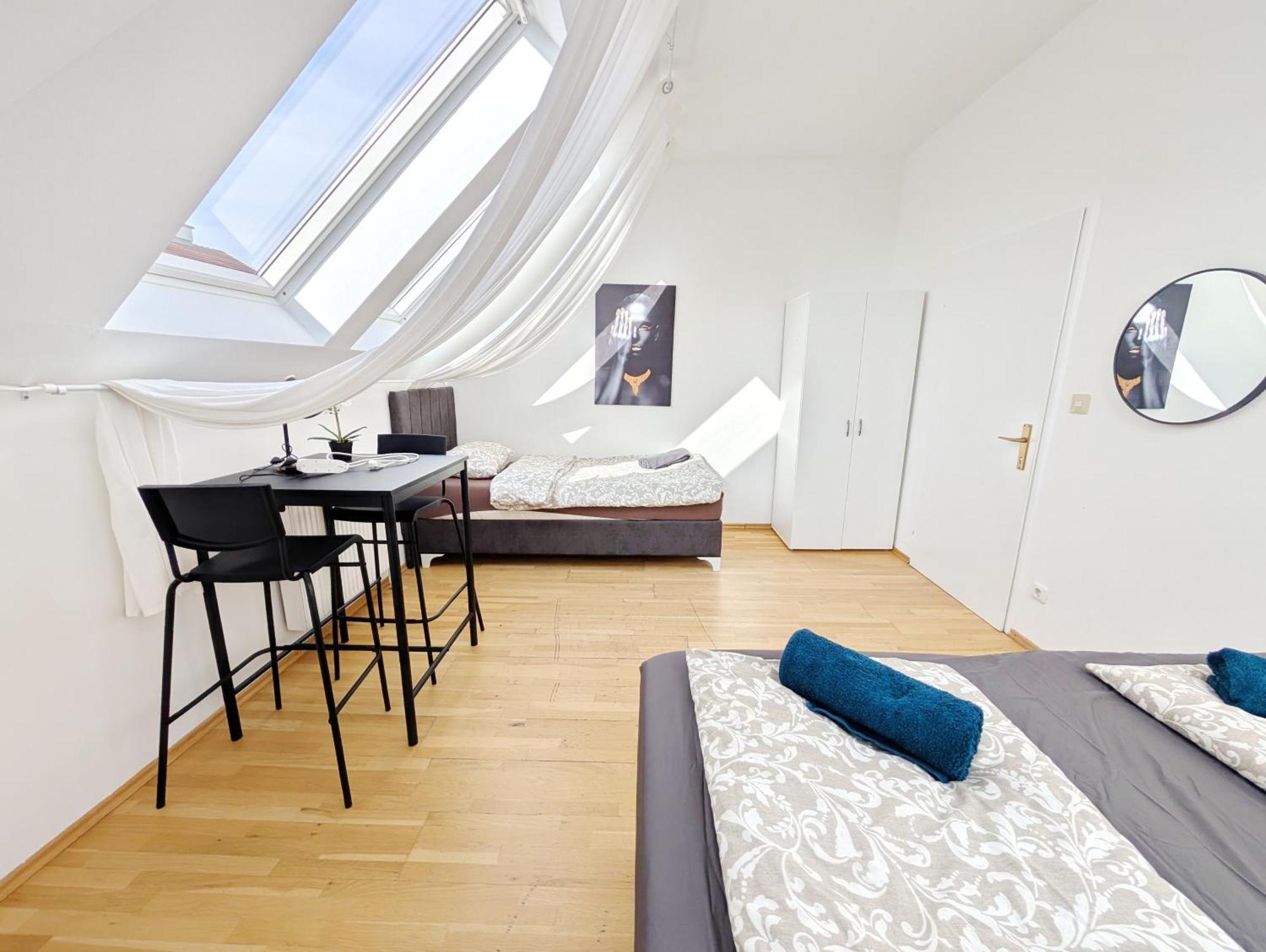 Homestay Charming At Maerzstrasse Close To Attractions Mz49