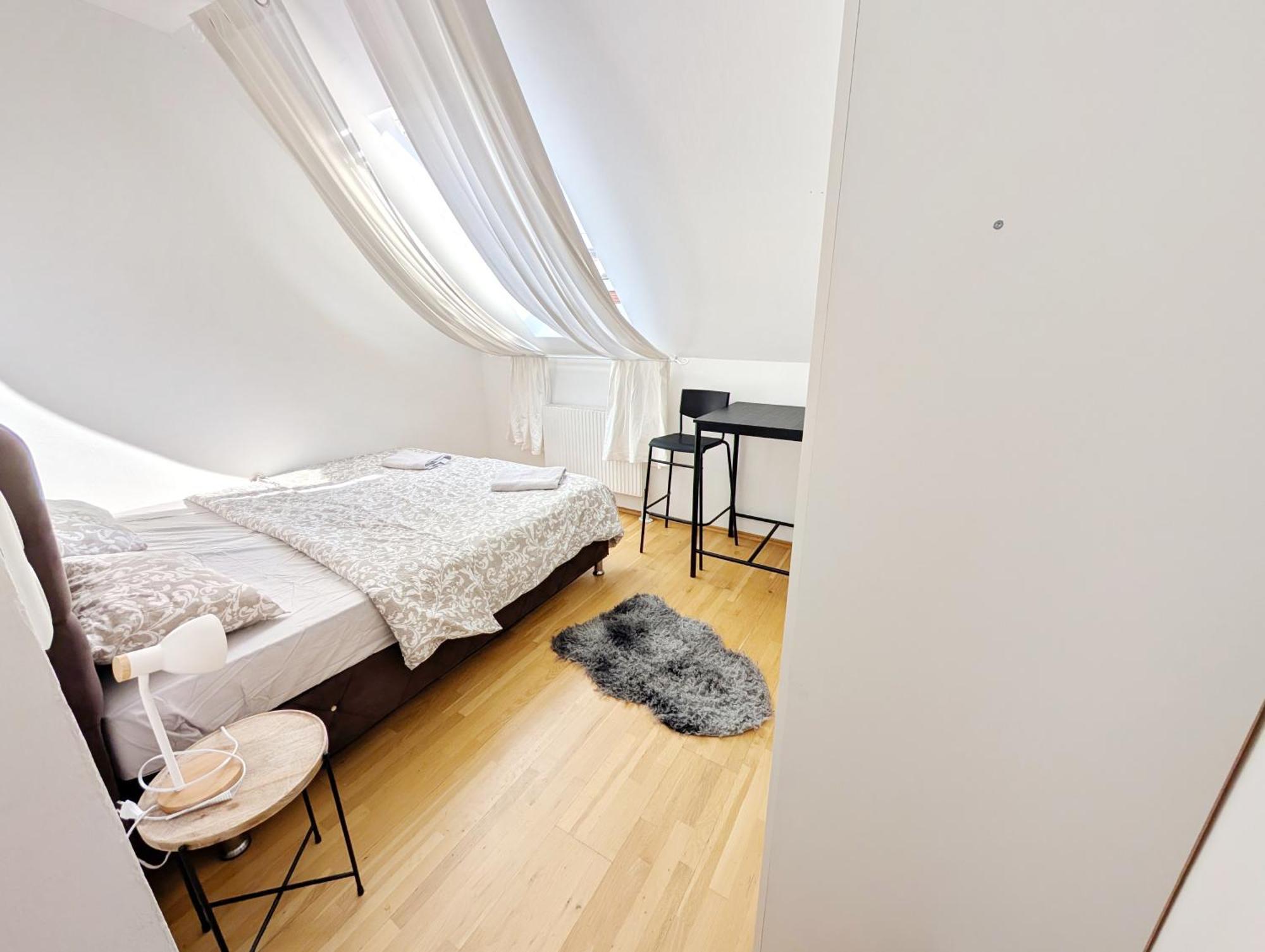 Charming At Maerzstrasse Close To Attractions Mz49 * Vienna