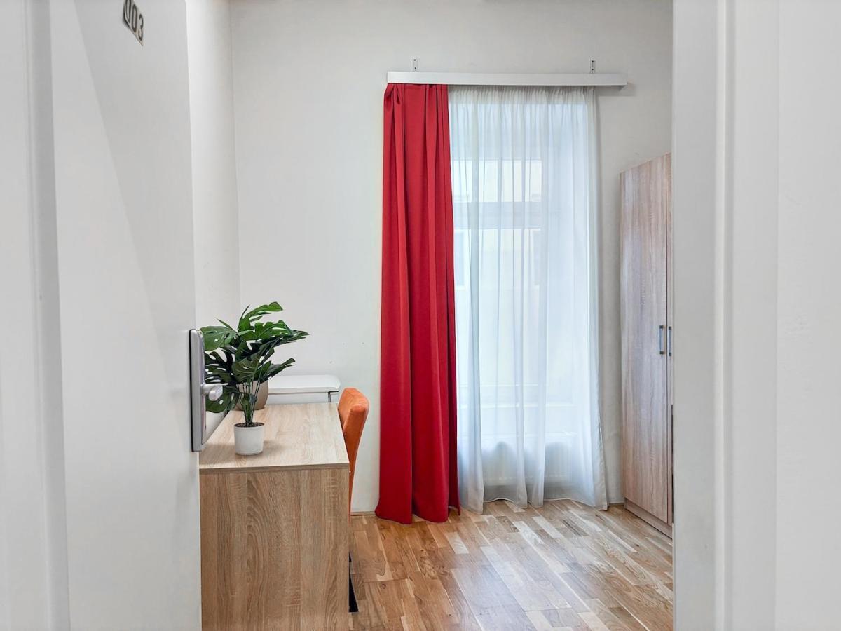 4 Mins To Metro I Wifi I 15 Mins To Inner Apartment Vienna