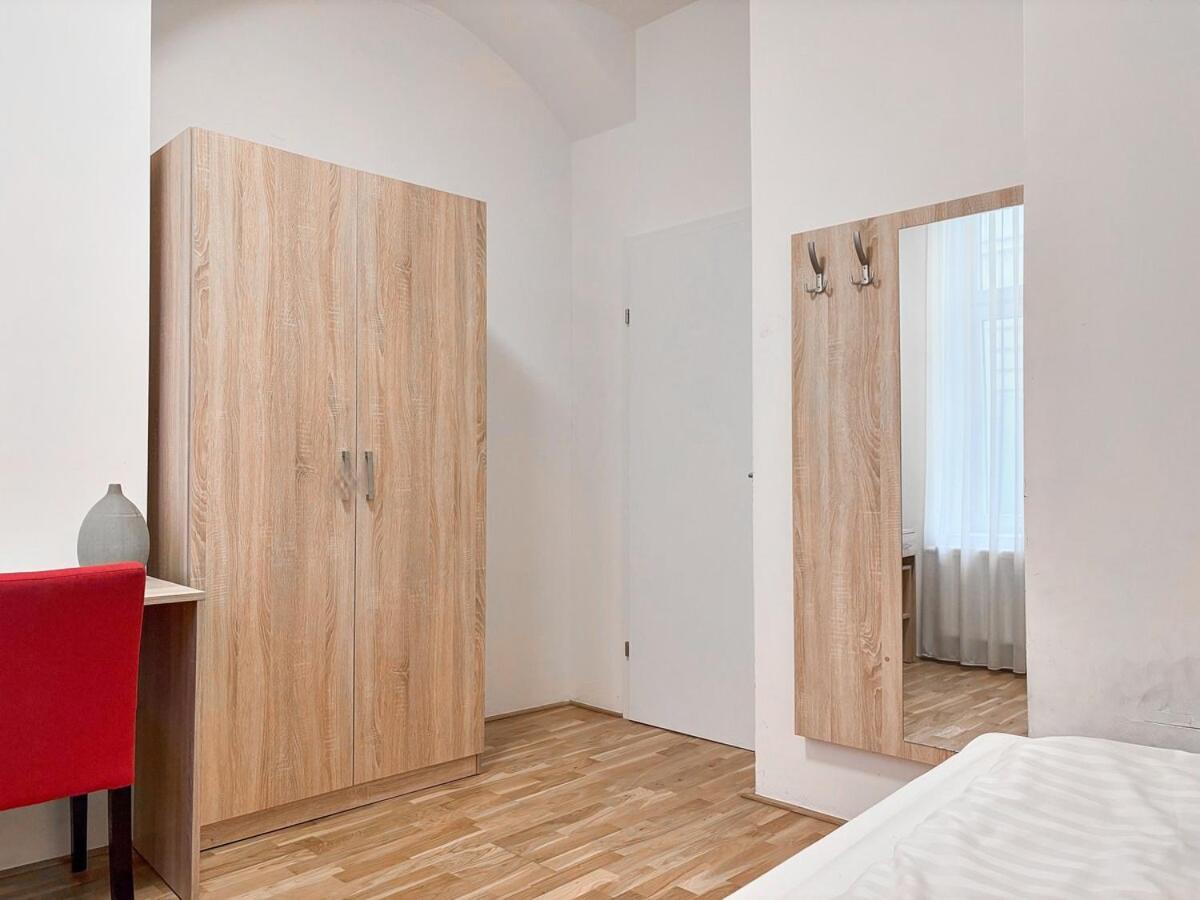 Apartment 4 Mins To Metro I Wifi I 15 Mins To Inner *