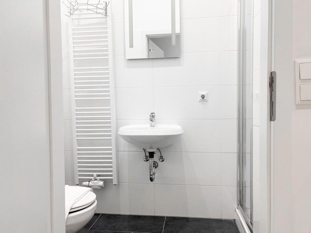 4 Mins To Metro I Wifi I 15 Mins To Inner Apartment Vienna