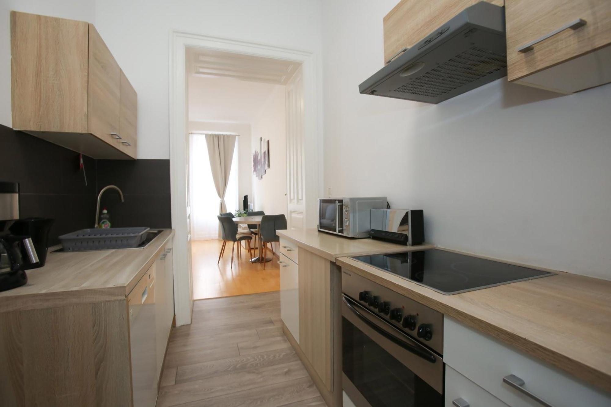 Apartment Downtown Bliss Modern Retreat With Free Parking And Fast Internet 600 Mbits *