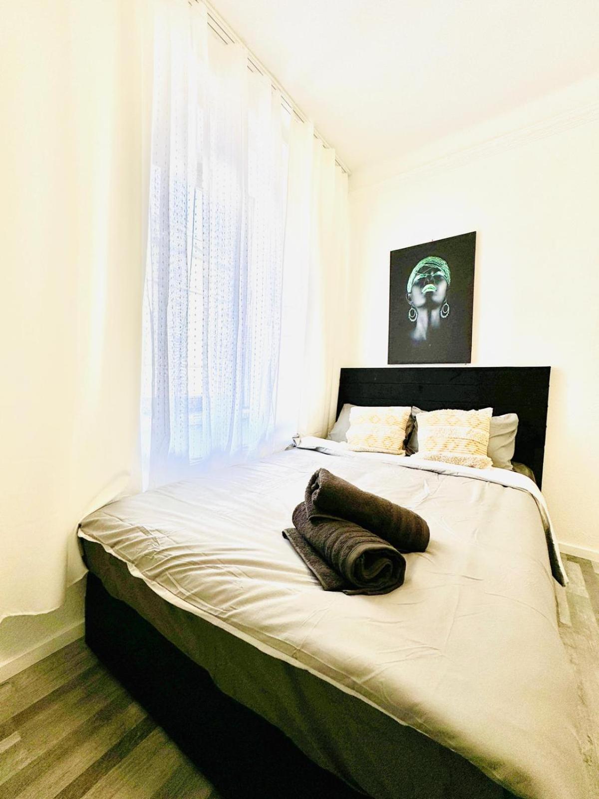 Apartment Very Spacious For Up To 7p With Great Location *