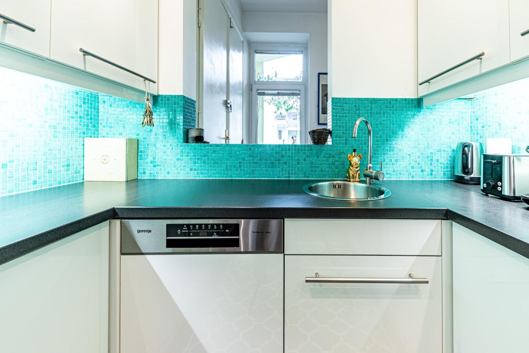 Opal Dream - Stylish Living With Good Connections By Jr Apartment *
