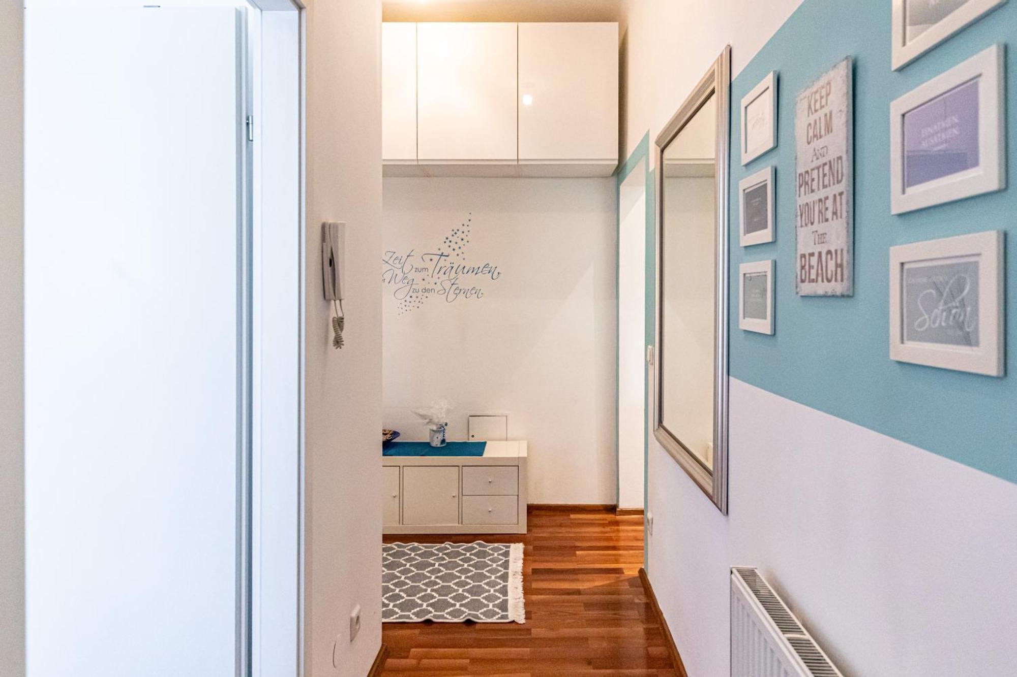 Apartment Opal Dream - Stylish Living With Good Connections By Jr