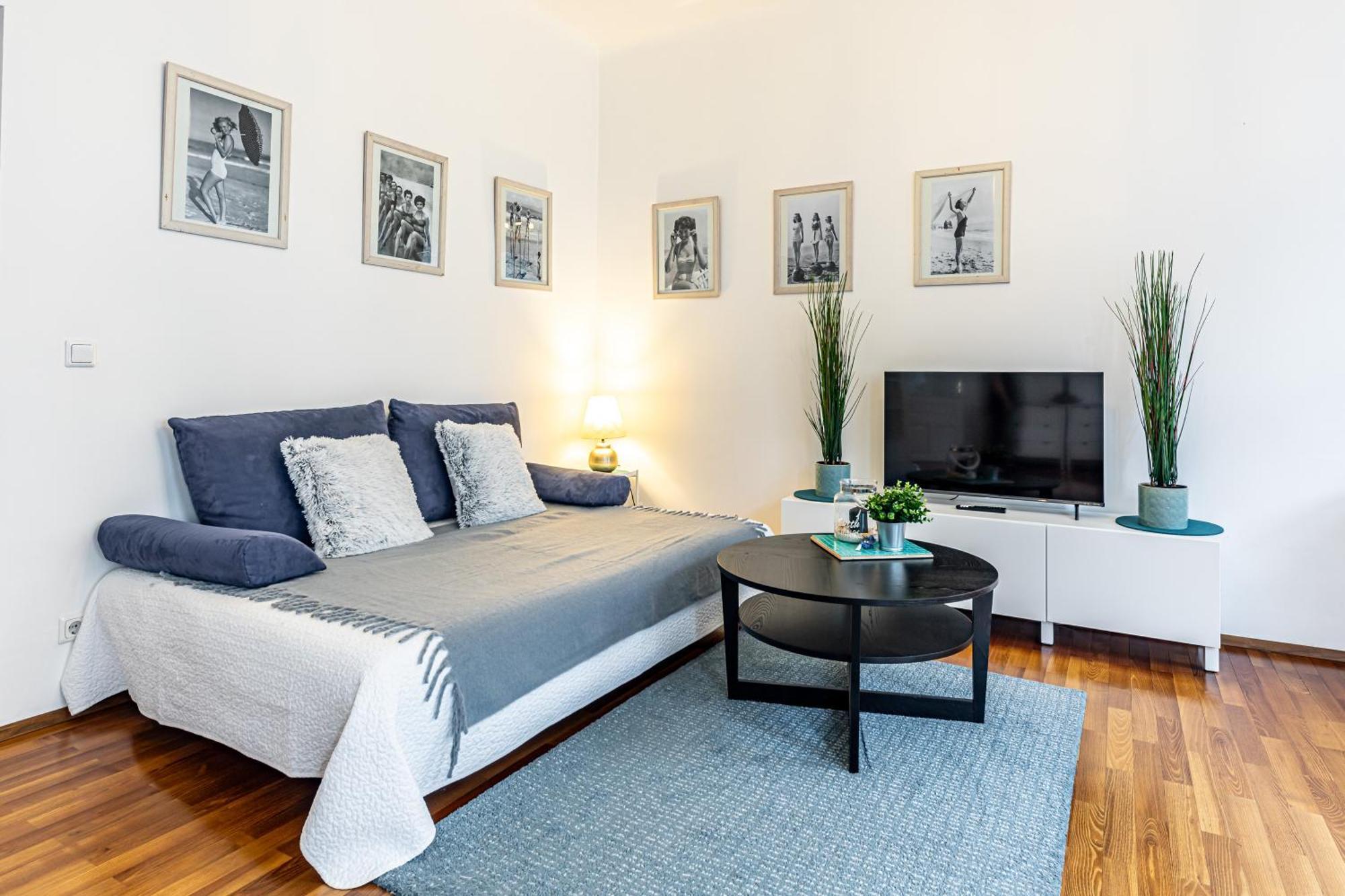 Opal Dream - Stylish Living With Good Connections By Jr Apartment *