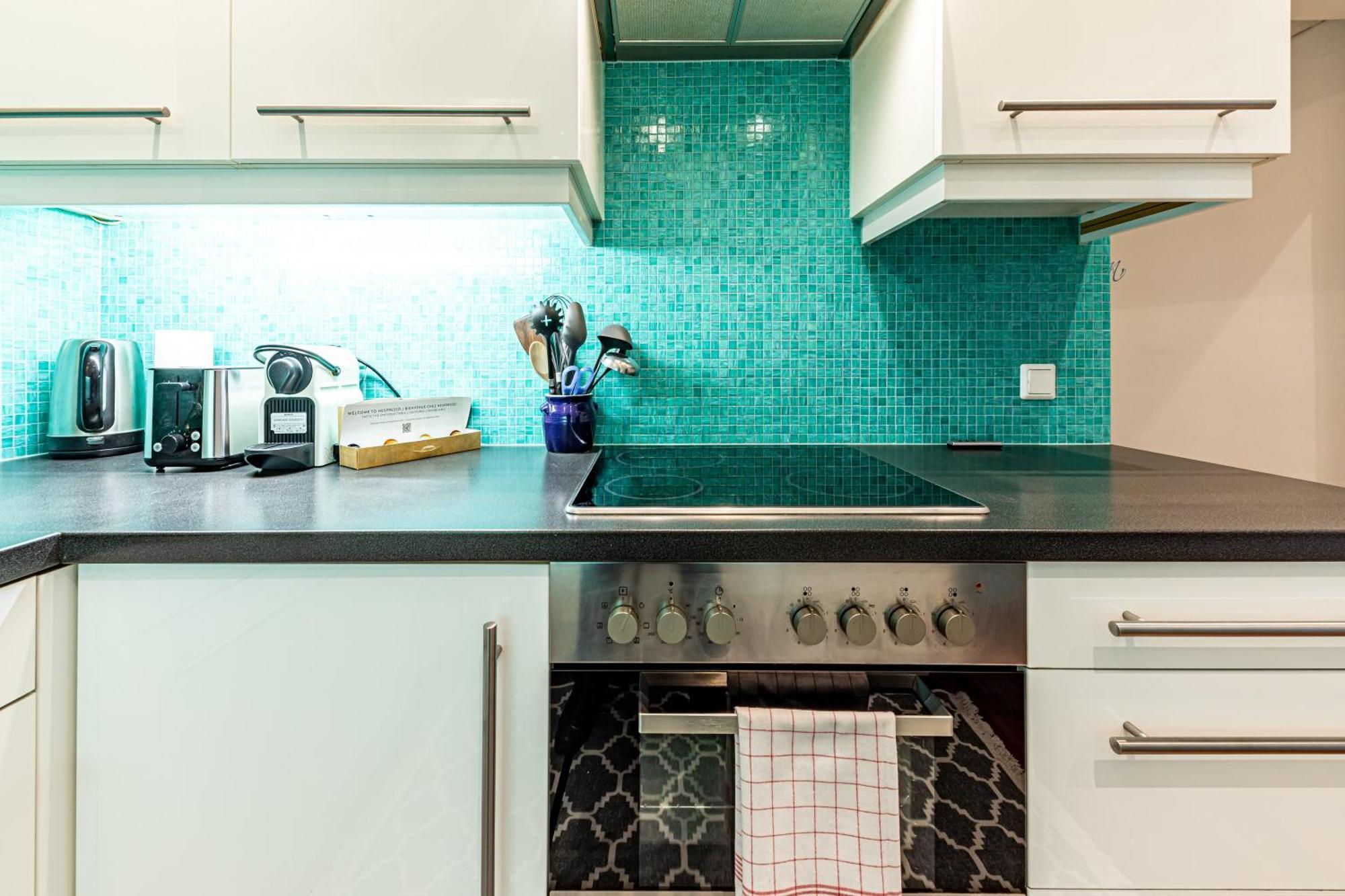 Opal Dream - Stylish Living With Good Connections By Jr Apartment
