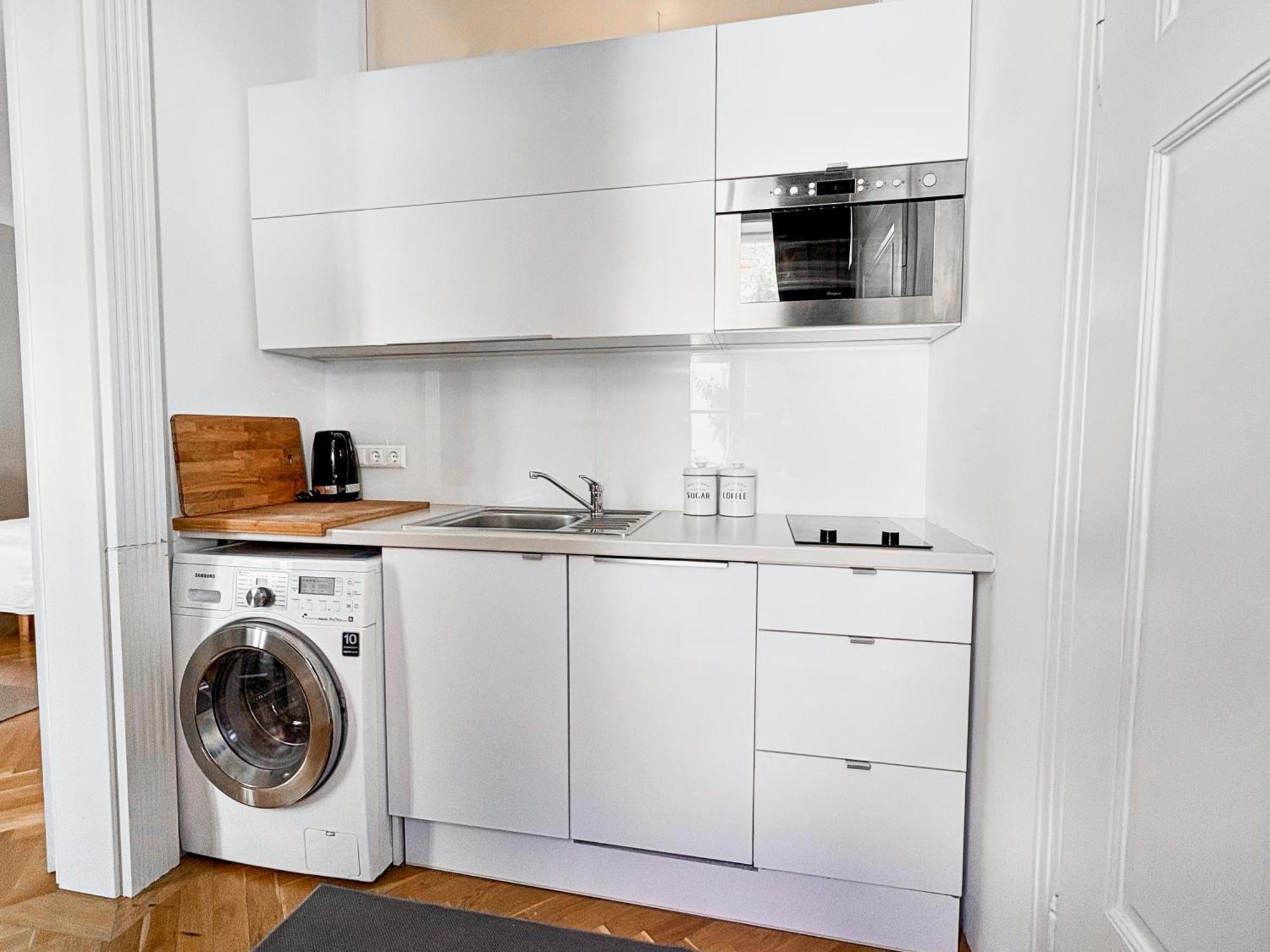 Apartment Chic 1-br - Perfect Location *