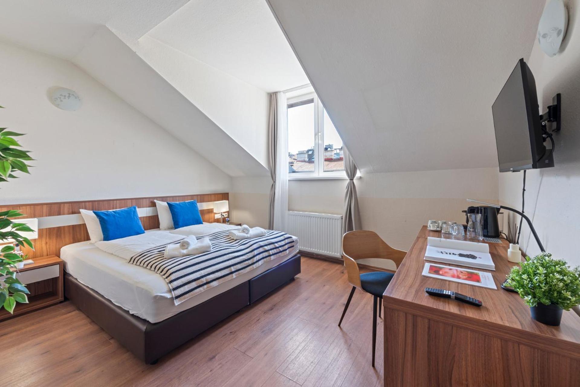 K22 Smart Hotel *