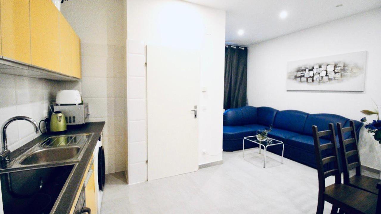 Spacious 2br 1lr 10 Min To St Stephen *