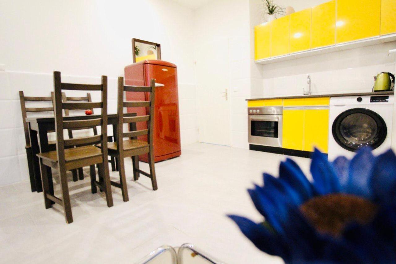 Spacious 2br 1lr 10 Min To St Stephen *