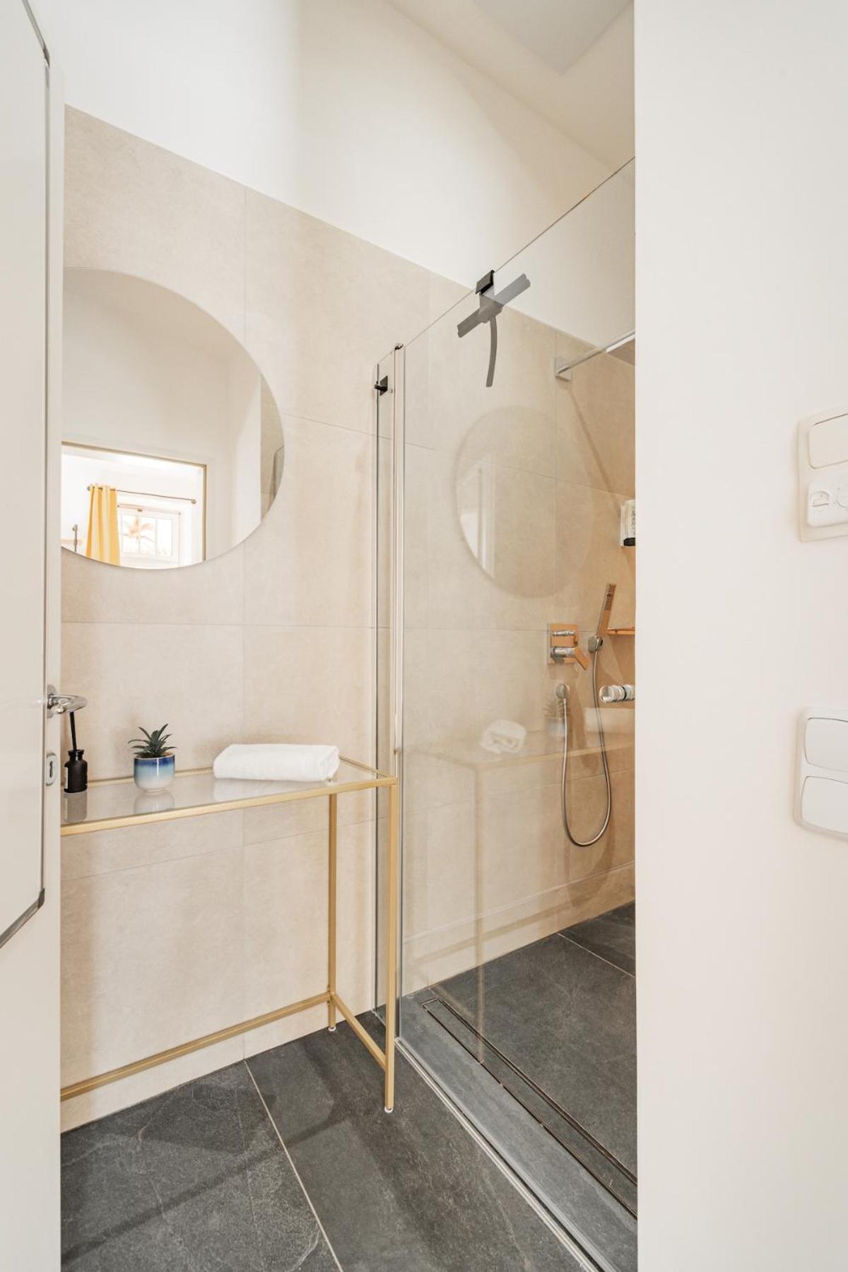Apartment Classy Premium Aparmtent With Free Parking Vienna