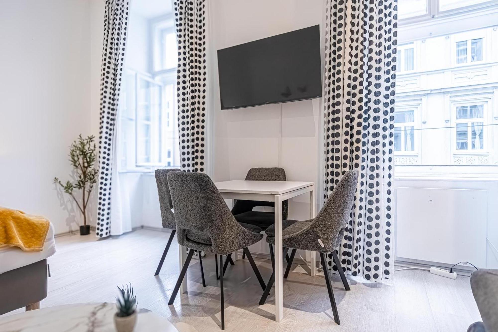 Apartment Comfy 1br In With Great Amenities *