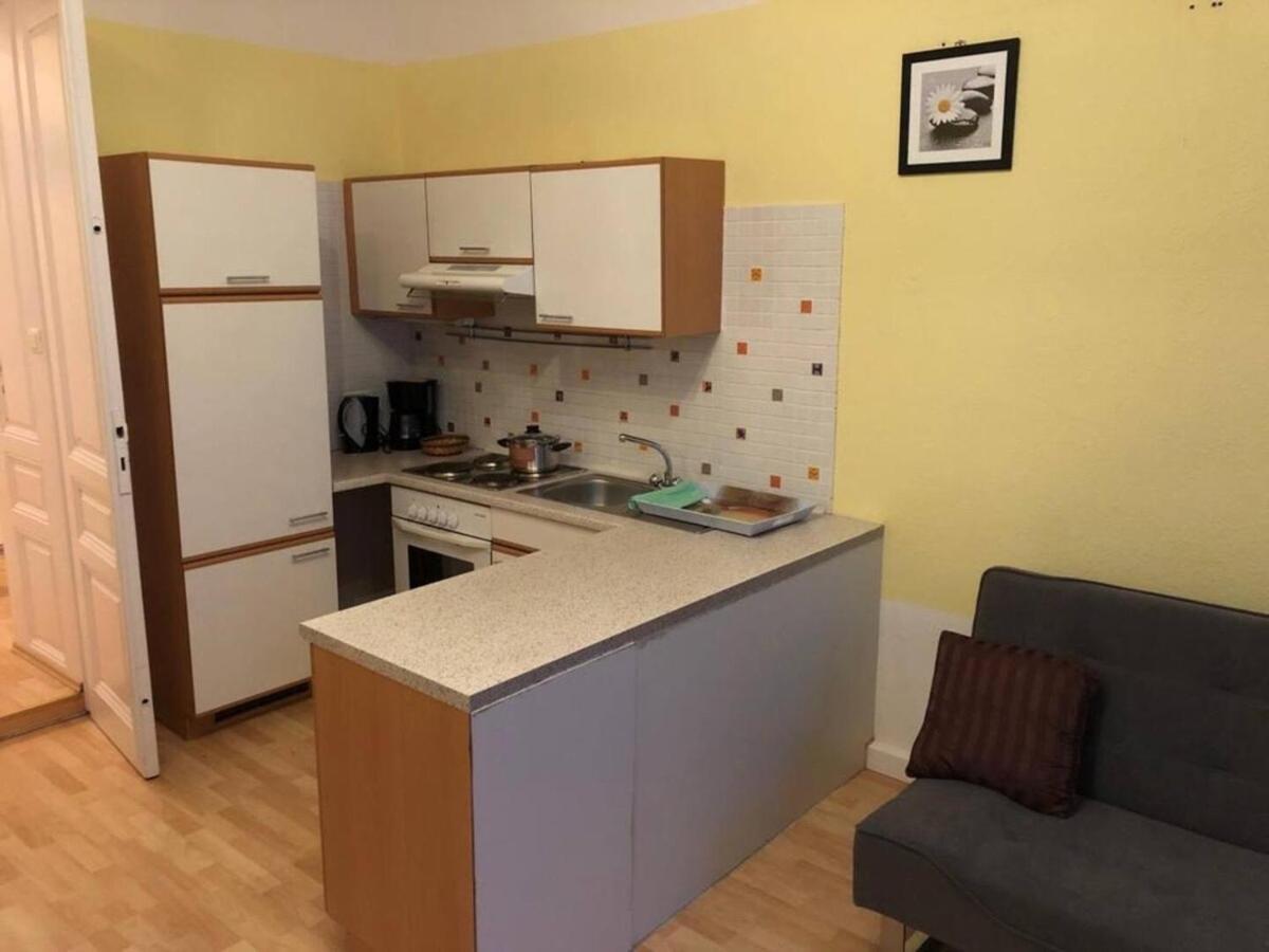 Apartment At Westbahnhof I Close To Shopping Street & Metro Vienna