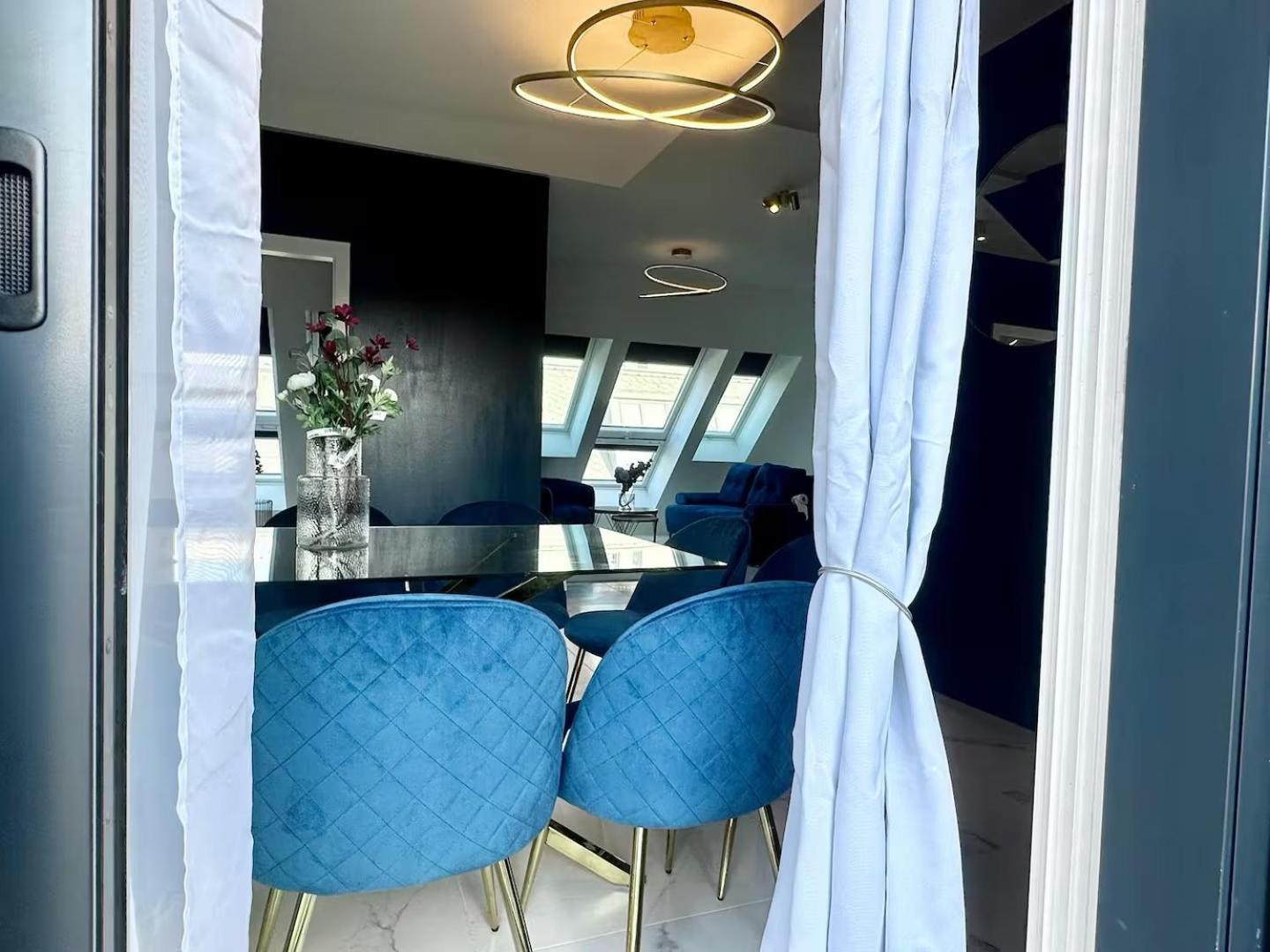 Apartment Augarten Apartments I 5 Minutes To Metro, Bus And Train I Wifi I Very Central