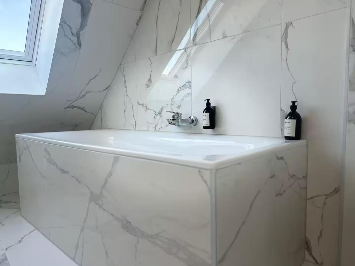 Augarten Apartments I 5 Minutes To Metro, Bus And Train I Wifi I Very Central Vienna