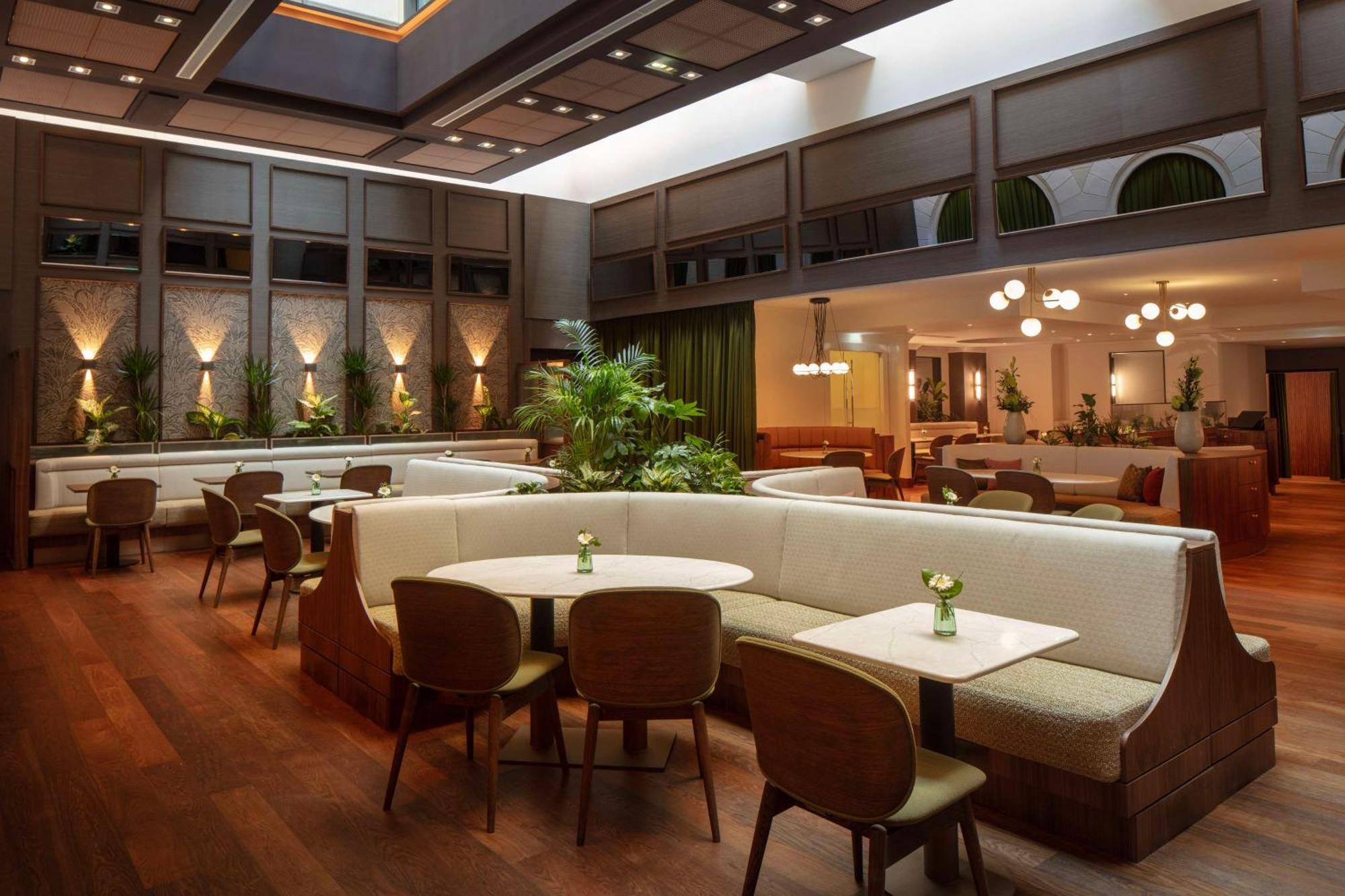 Anantara Palais Hansen - Newly Renovated