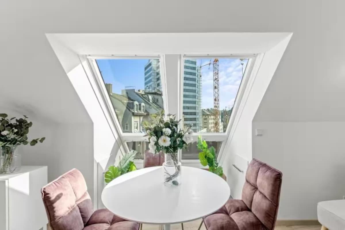 2 Minutes To Metro I Rooftop I Designer