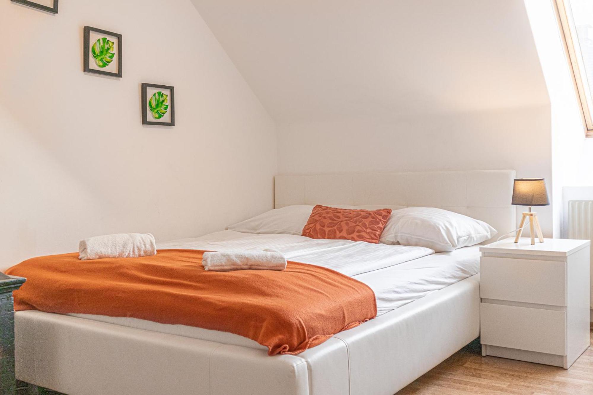 Comfy 2br Apt, Near Bahnhof Rennweg & Belvedere Vienna